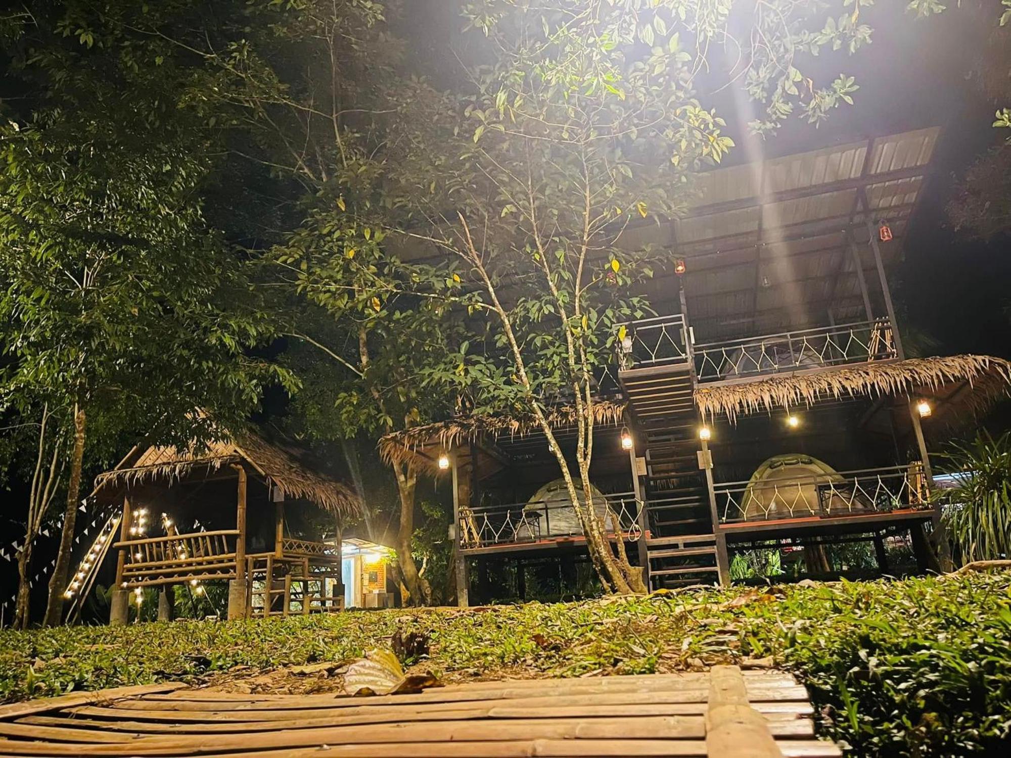 Khaosok Monkeys & River Camps * Khao Sok National Park