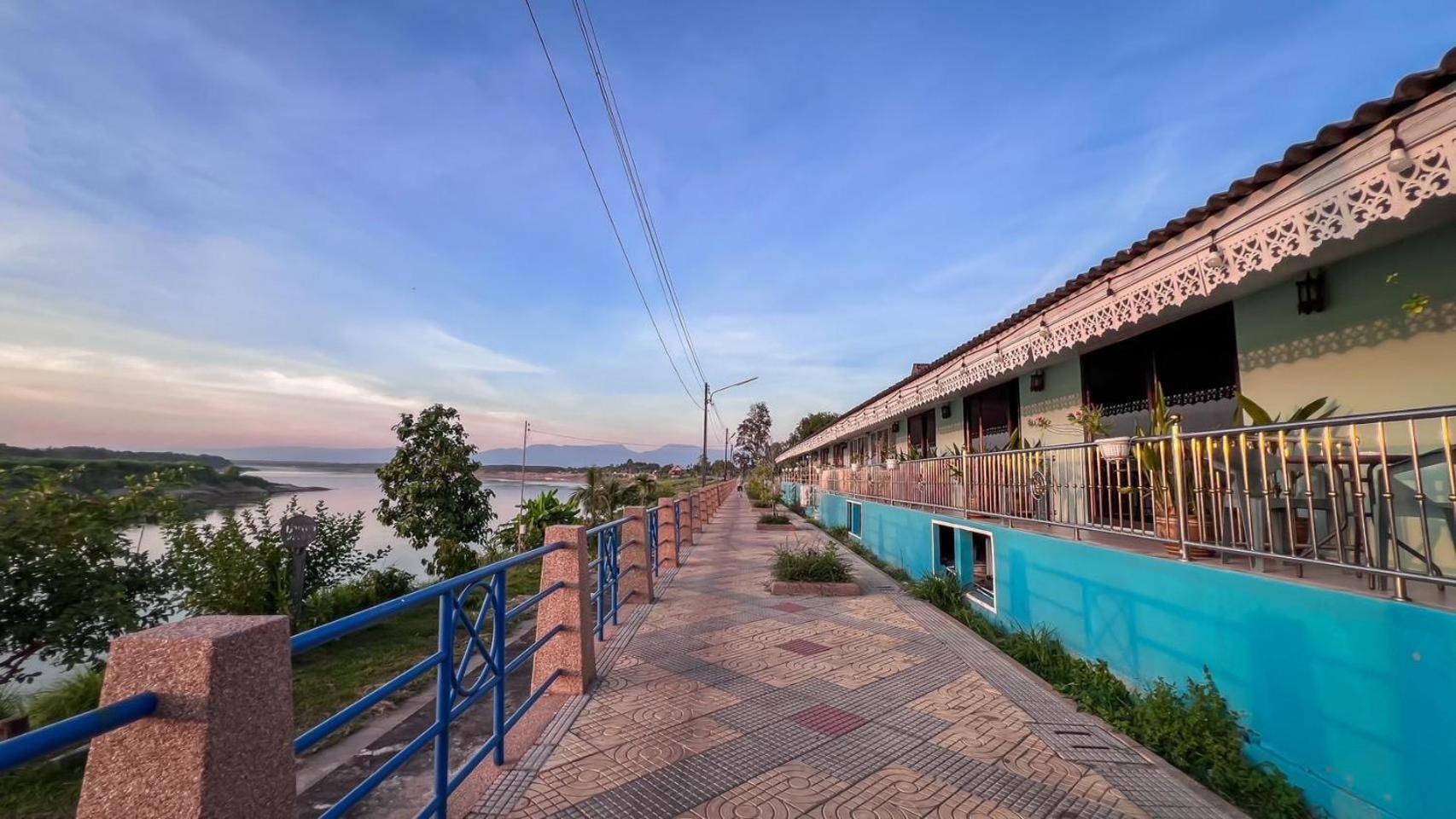 Kongkhamkoon Hotel 3*