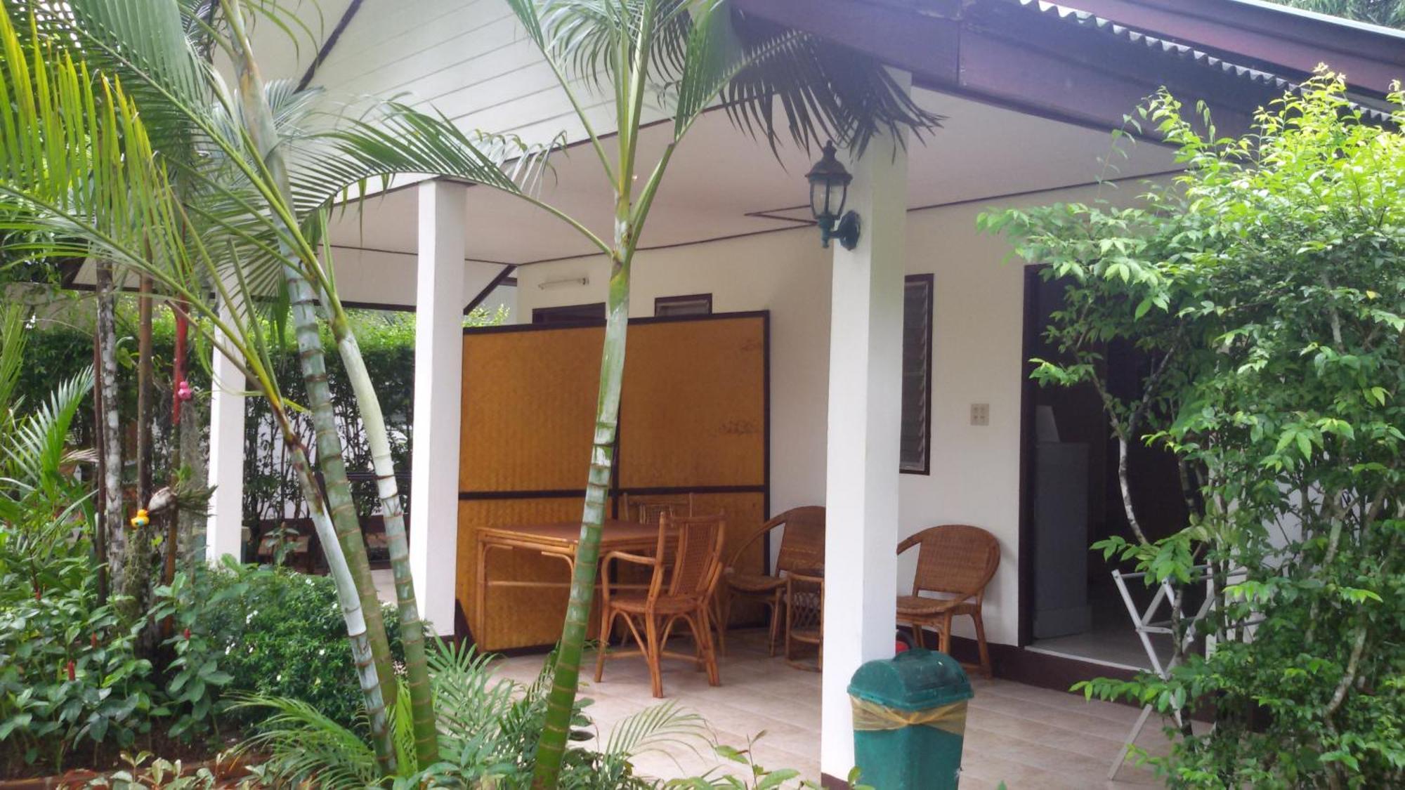 Jungle Village Resort