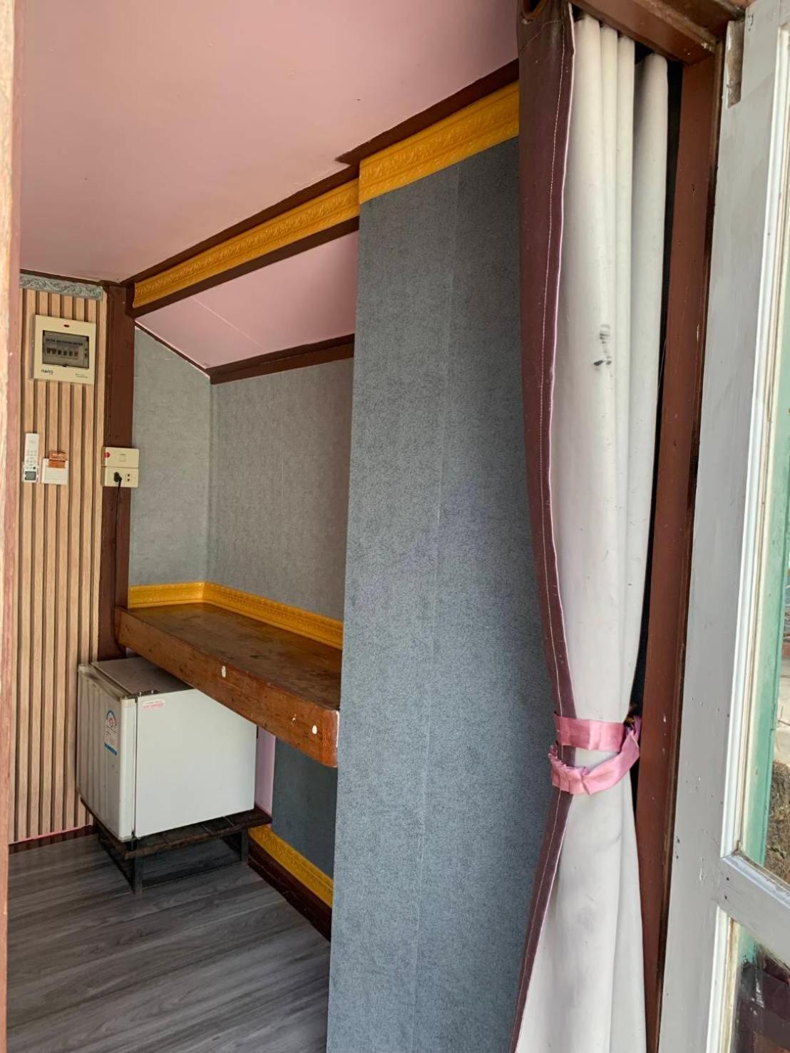 ลุงดำฮัทบีช Guest house