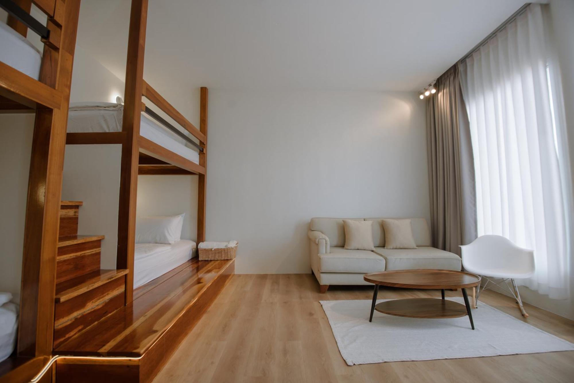 Seashell Village 3*