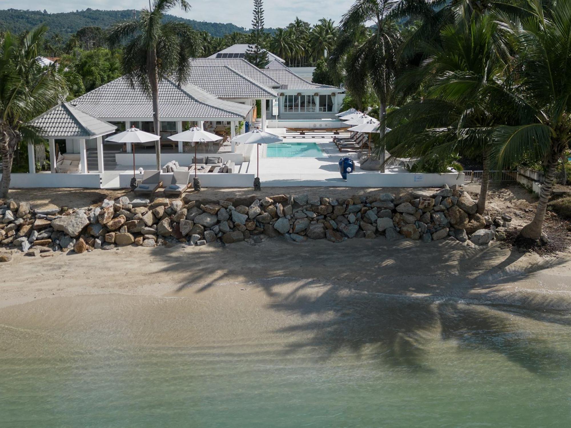 Teri Villa Lipa Noi