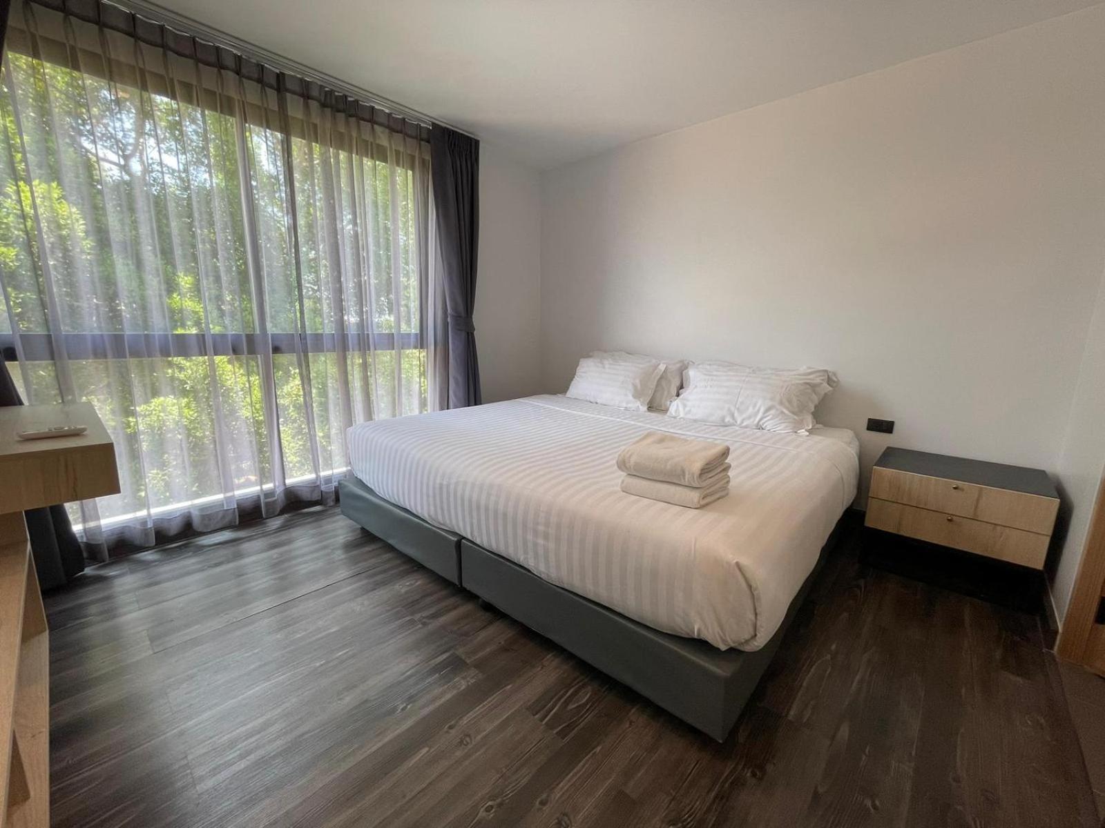 Hotel Utopia Naiharn By Fred&com Phuket 5*