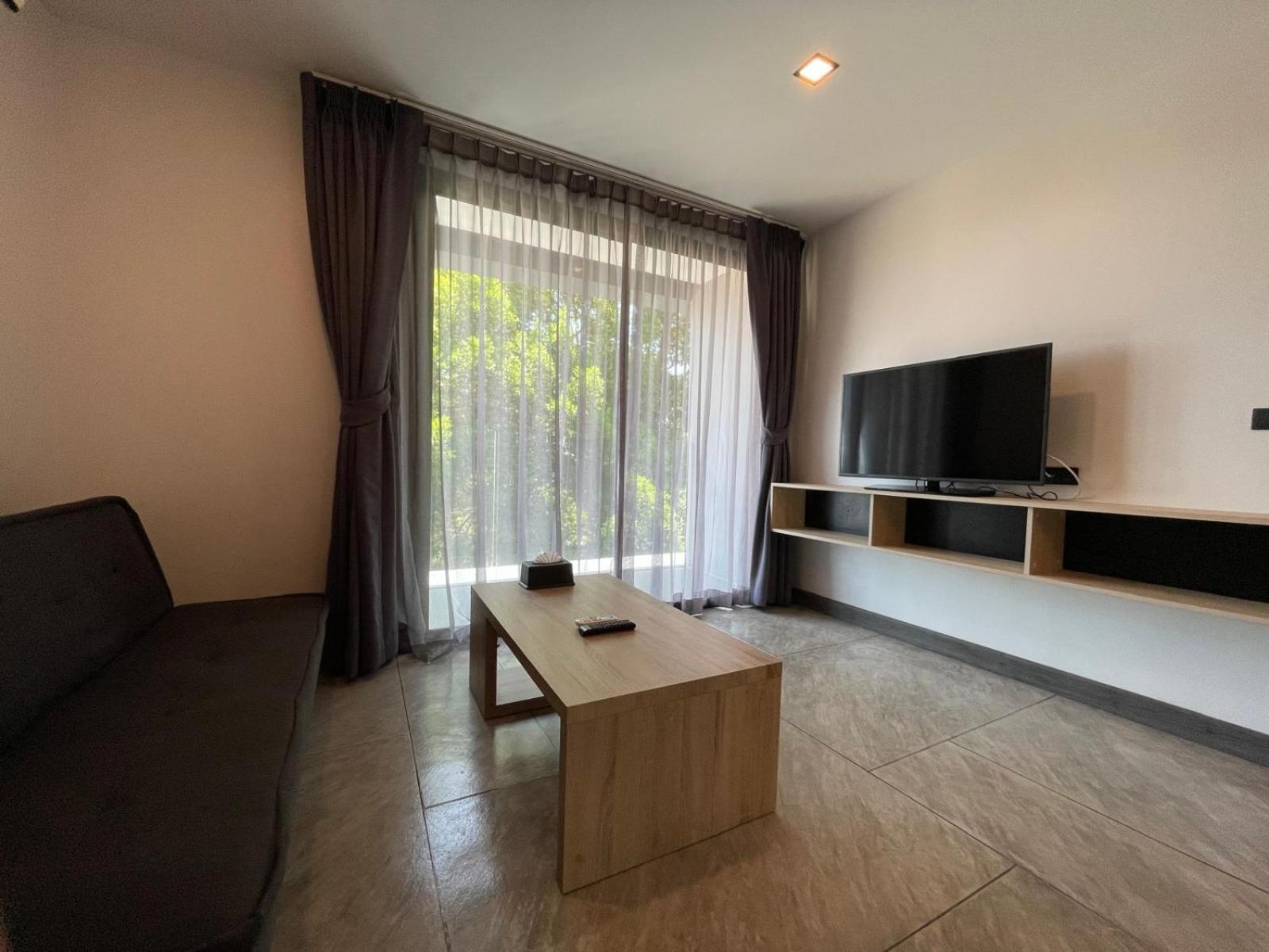 Utopia Naiharn By Fred&com Phuket
