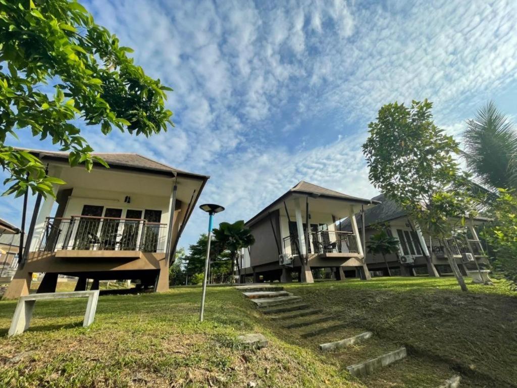 Tipparika Riverview - Adult Only Hat Yai