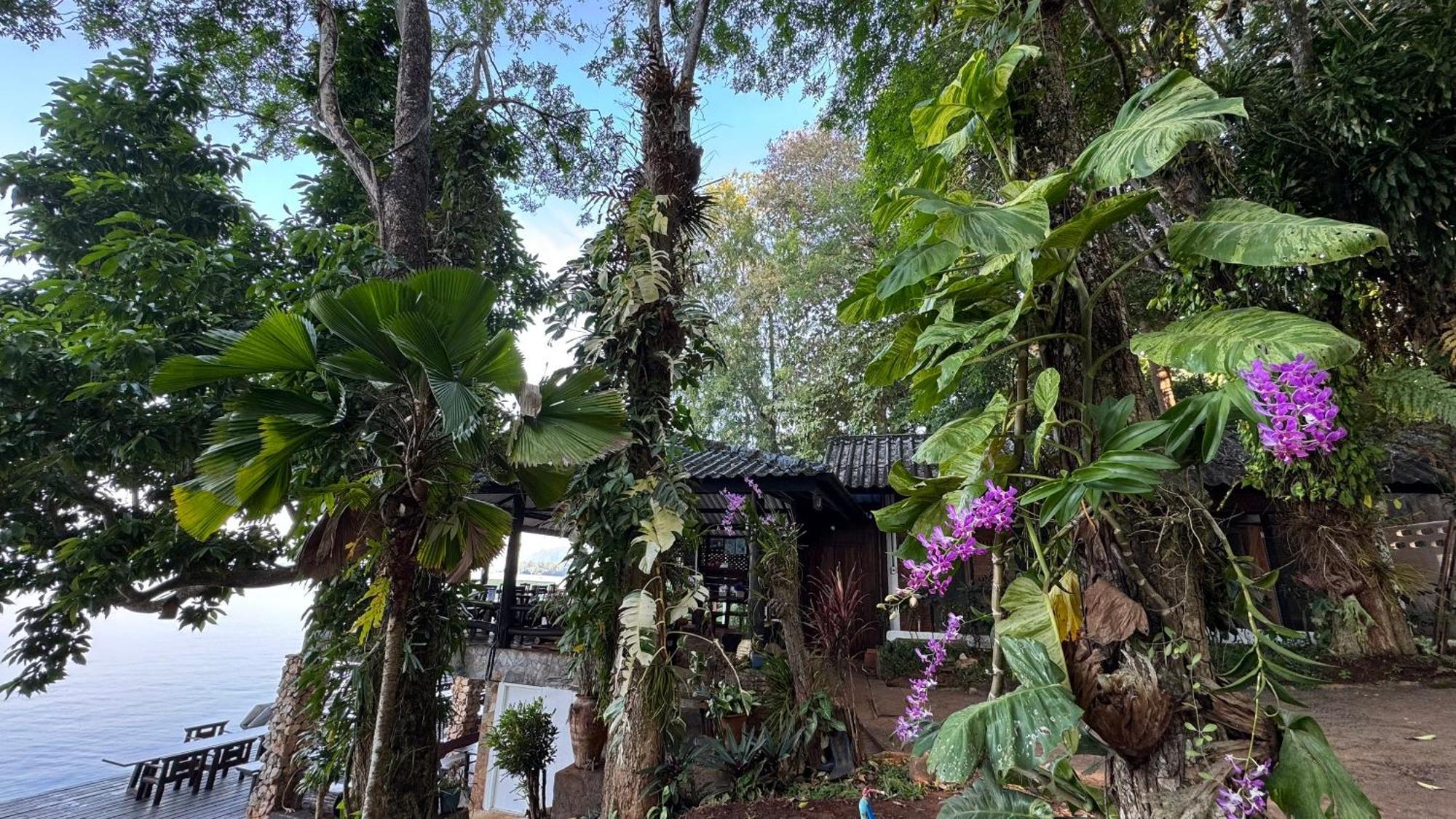 Kawarin Saiyai And Resort
