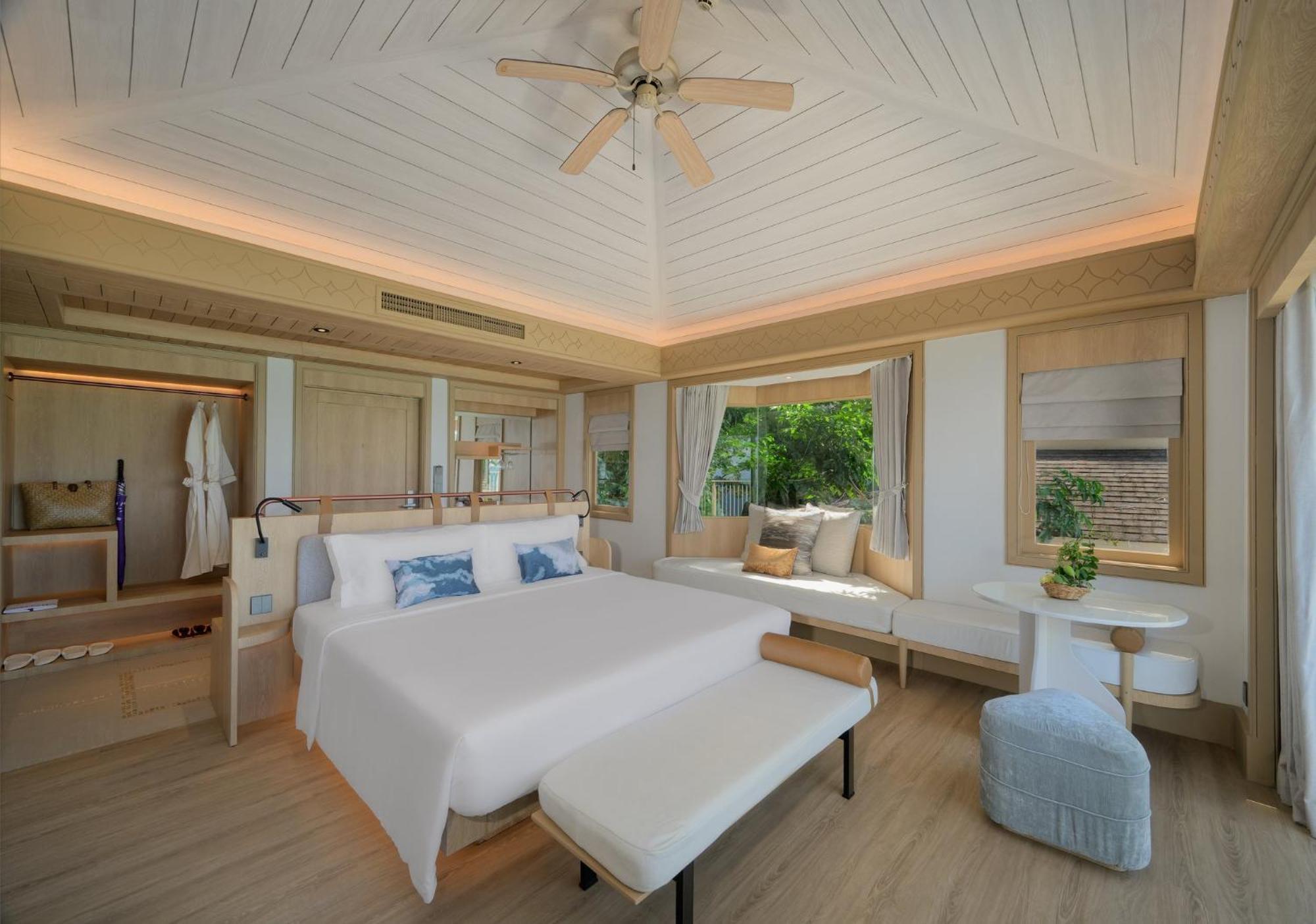 Centara Island 4* Phi Phi Don