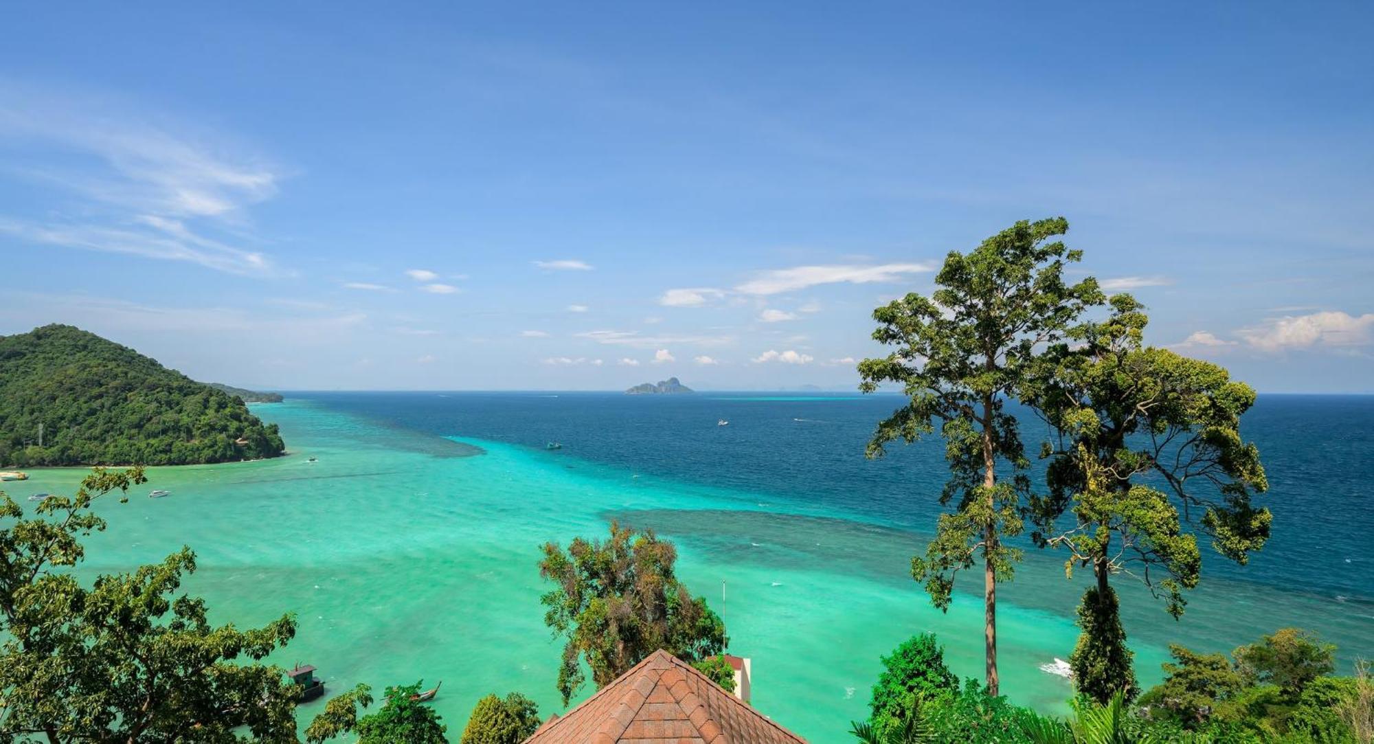 Centara Island Hotel