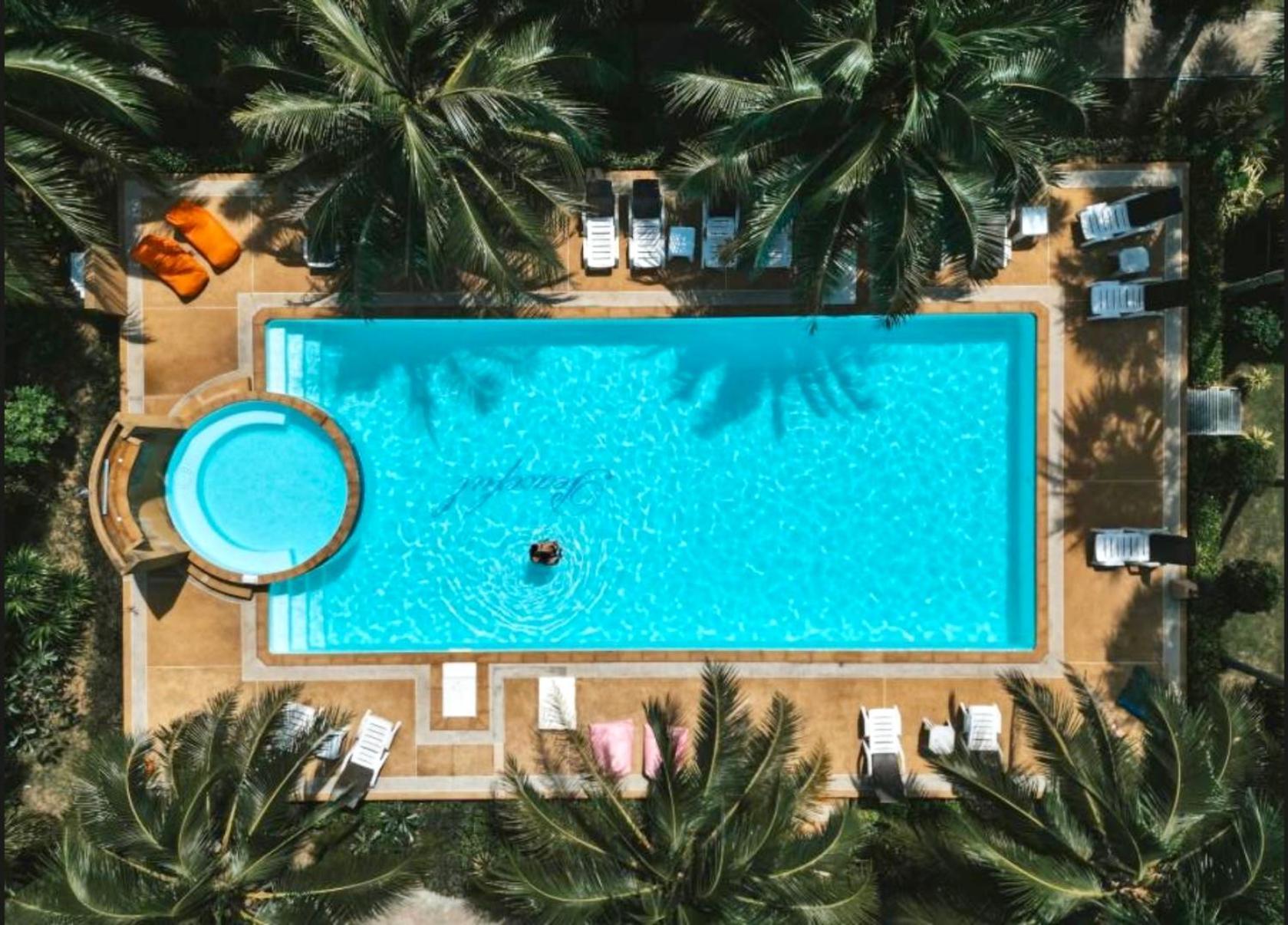 Peaceful , Long - Resort