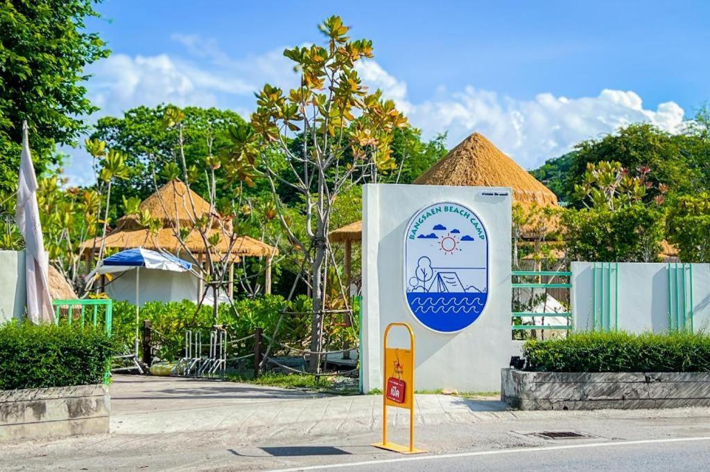 Bangsaen Villa Hotel 3*