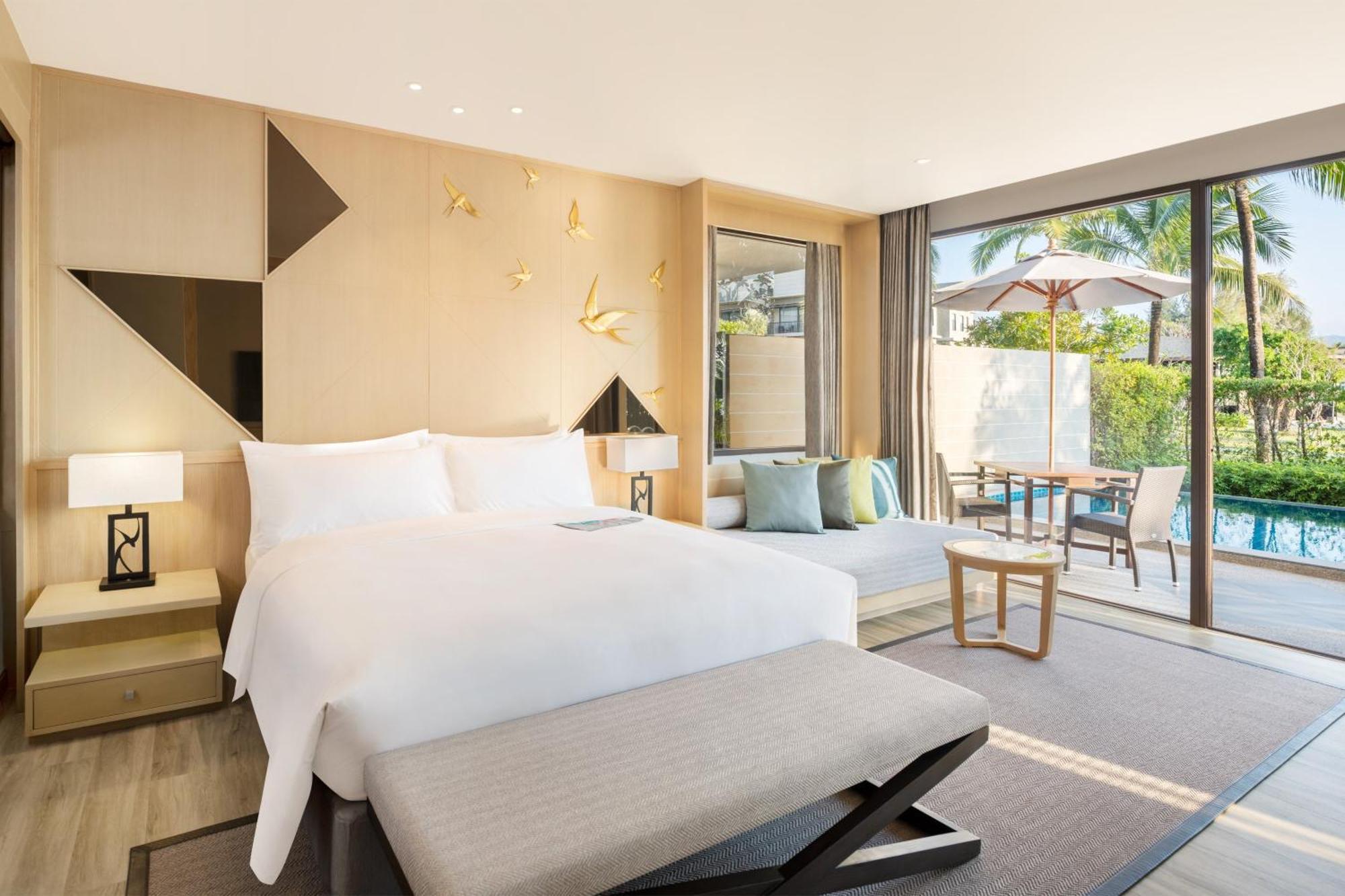 Le Meridien & 5*