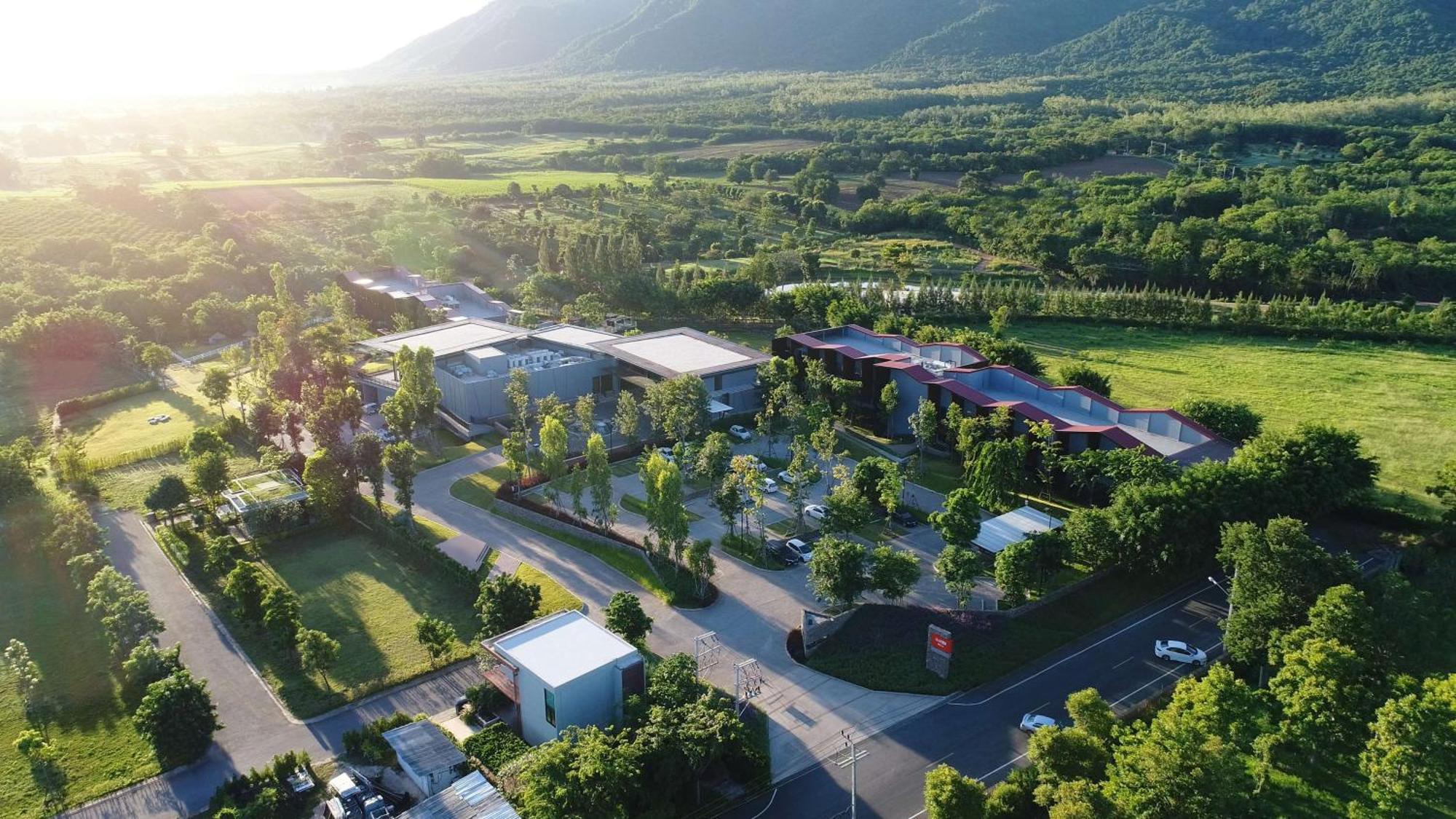 Dusitd2 Khao Yai Mu Si