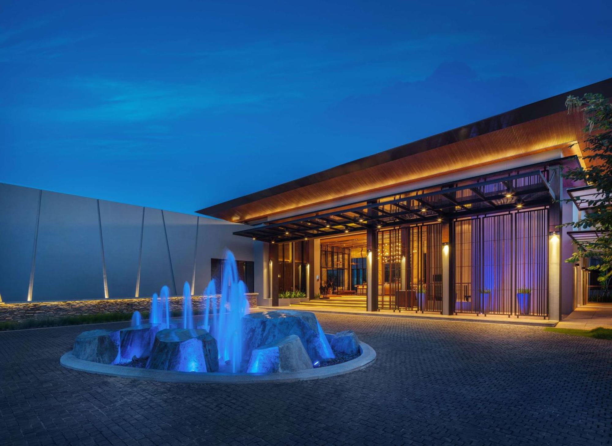 Dusitd2 Khao Yai Hotel 4*