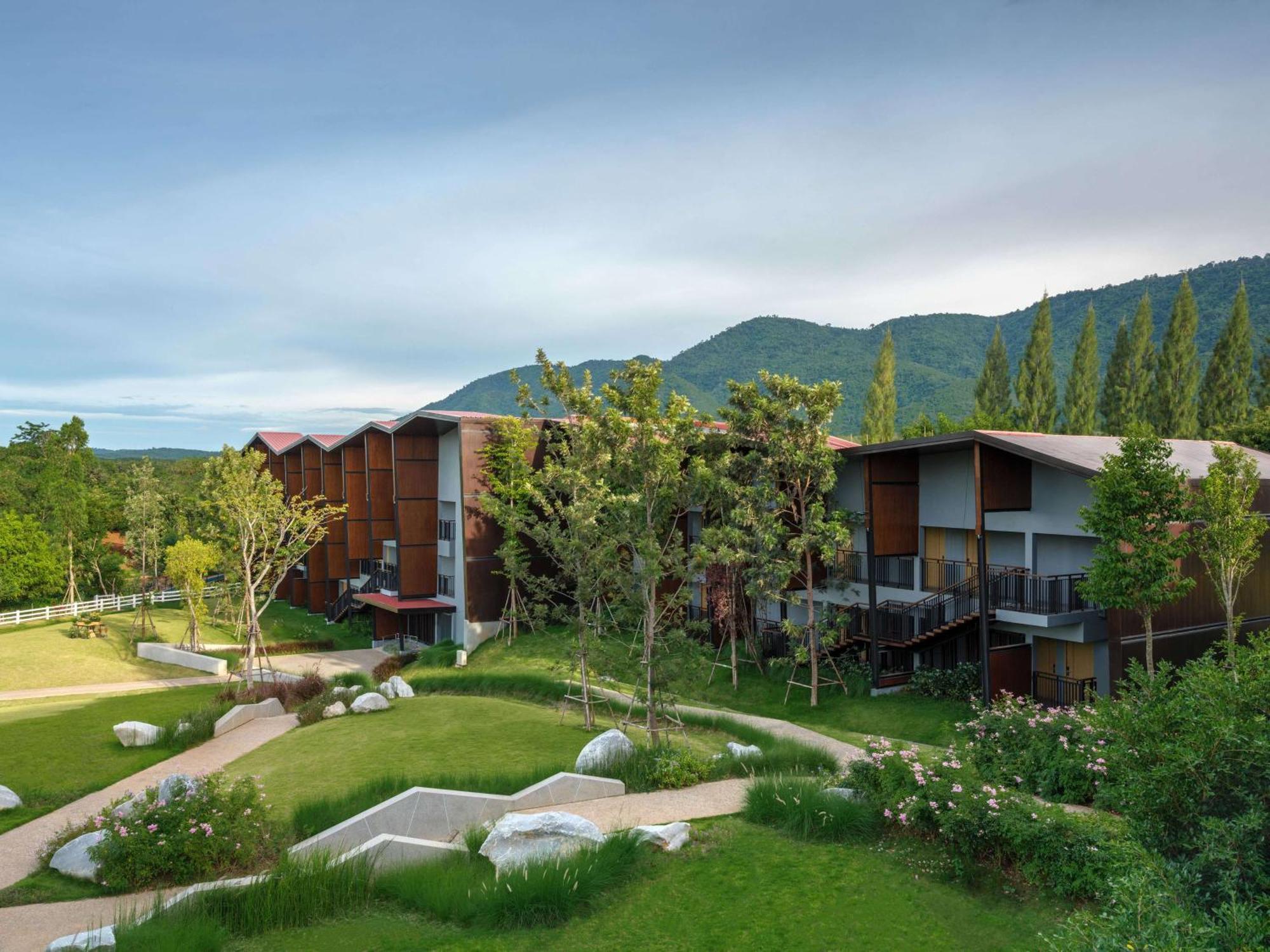 Dusitd2 Khao Yai Hotel Mu Si