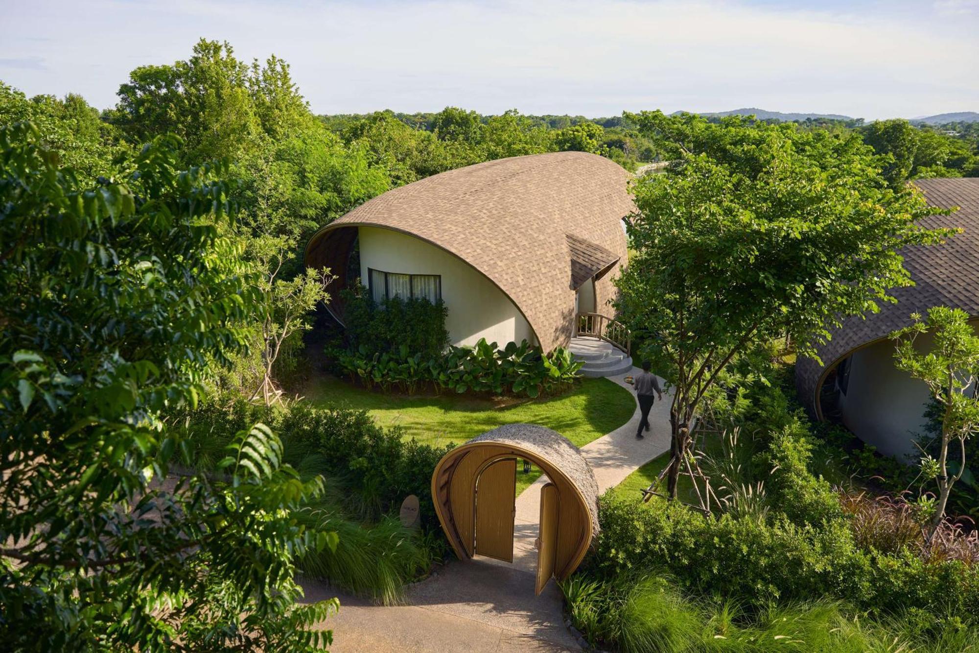 Dusitd2 Khao Yai Mu Si