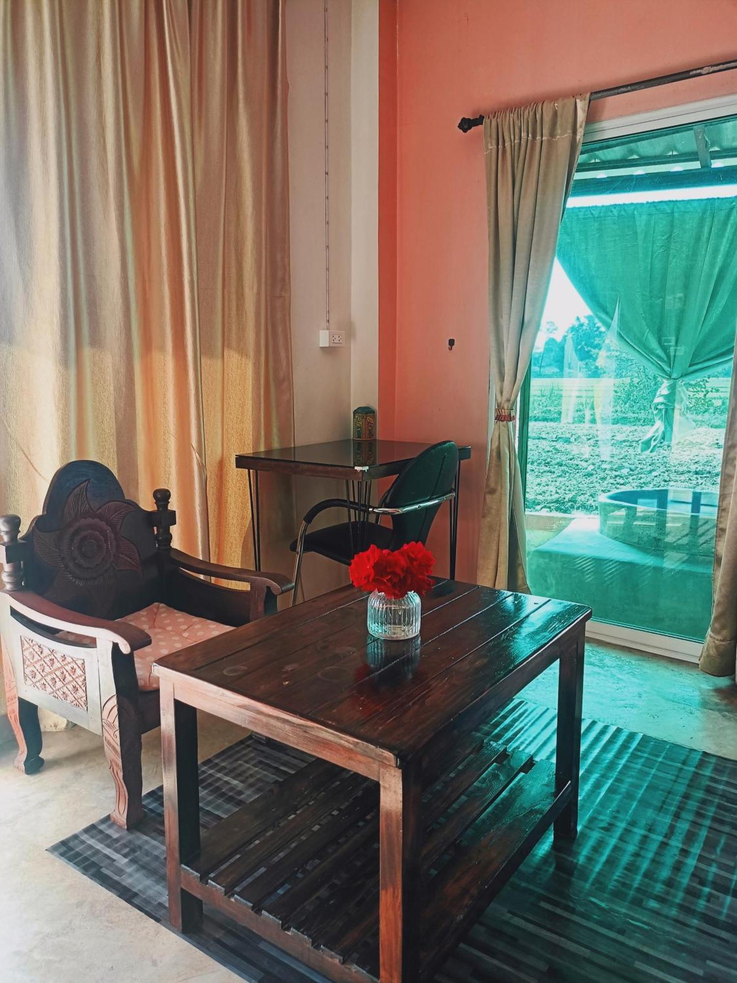 Six Nature Hotel 2*