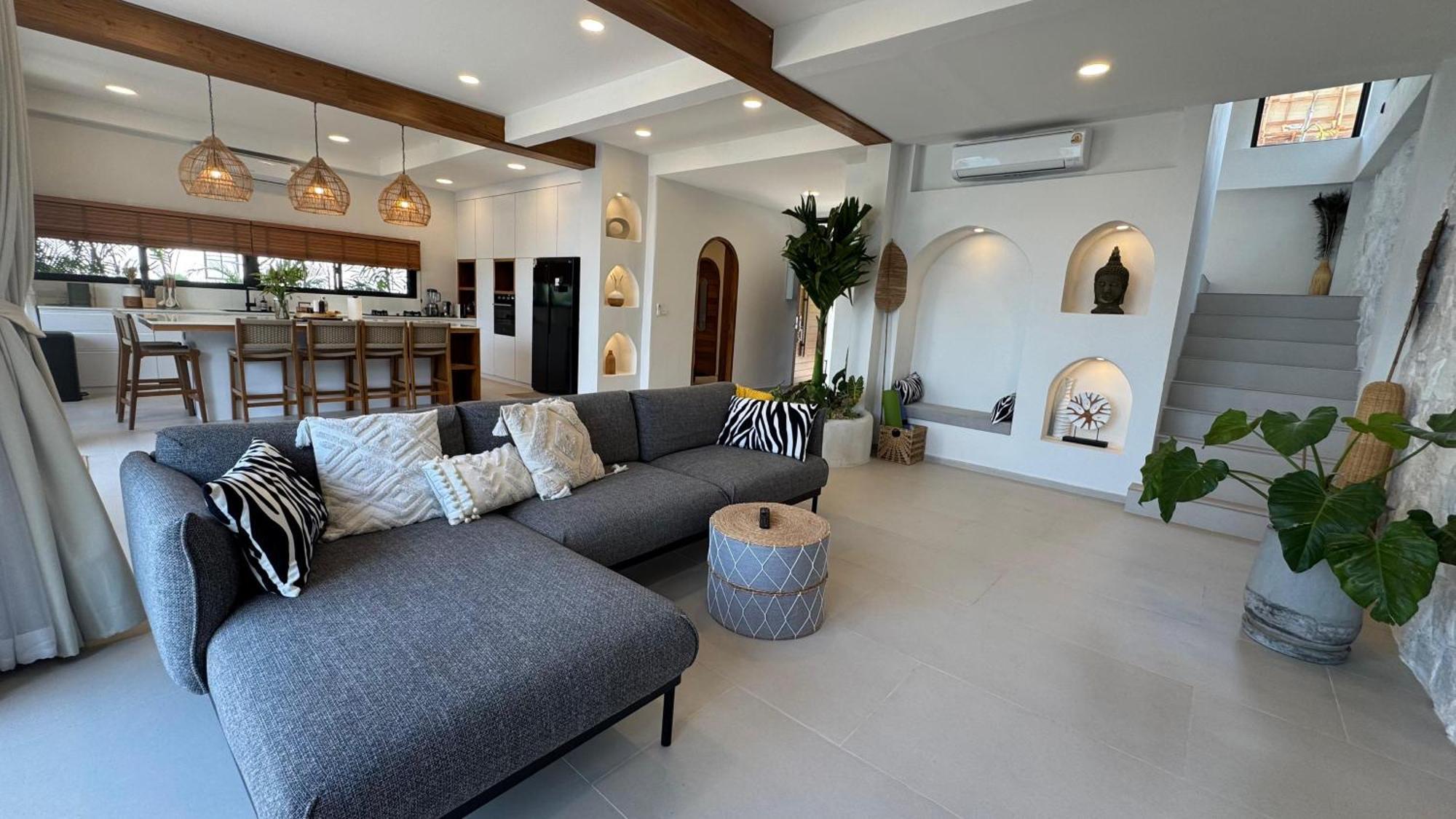 Villa Sitaya Beachfront Villas,