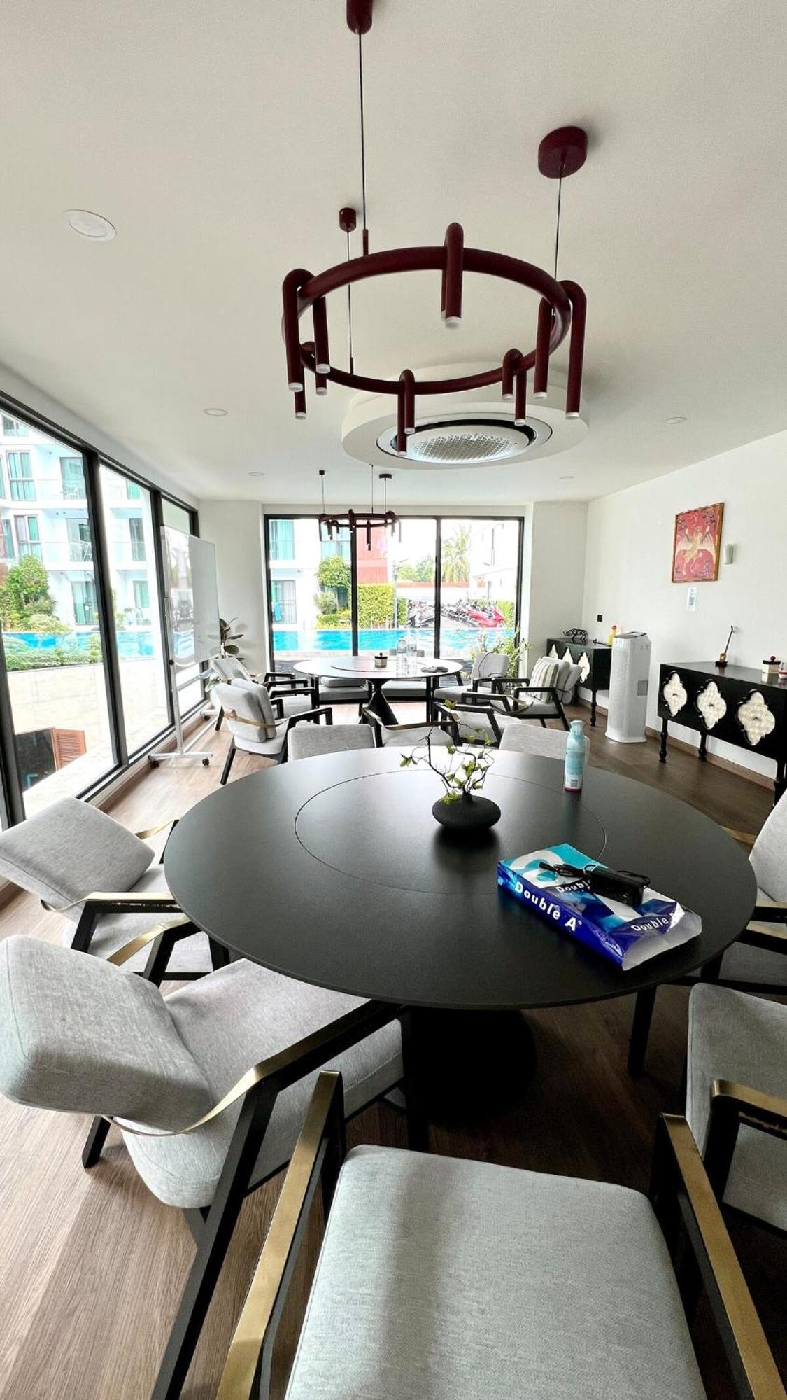 Apartment 1 Bedroom Luxury In Near Festival *