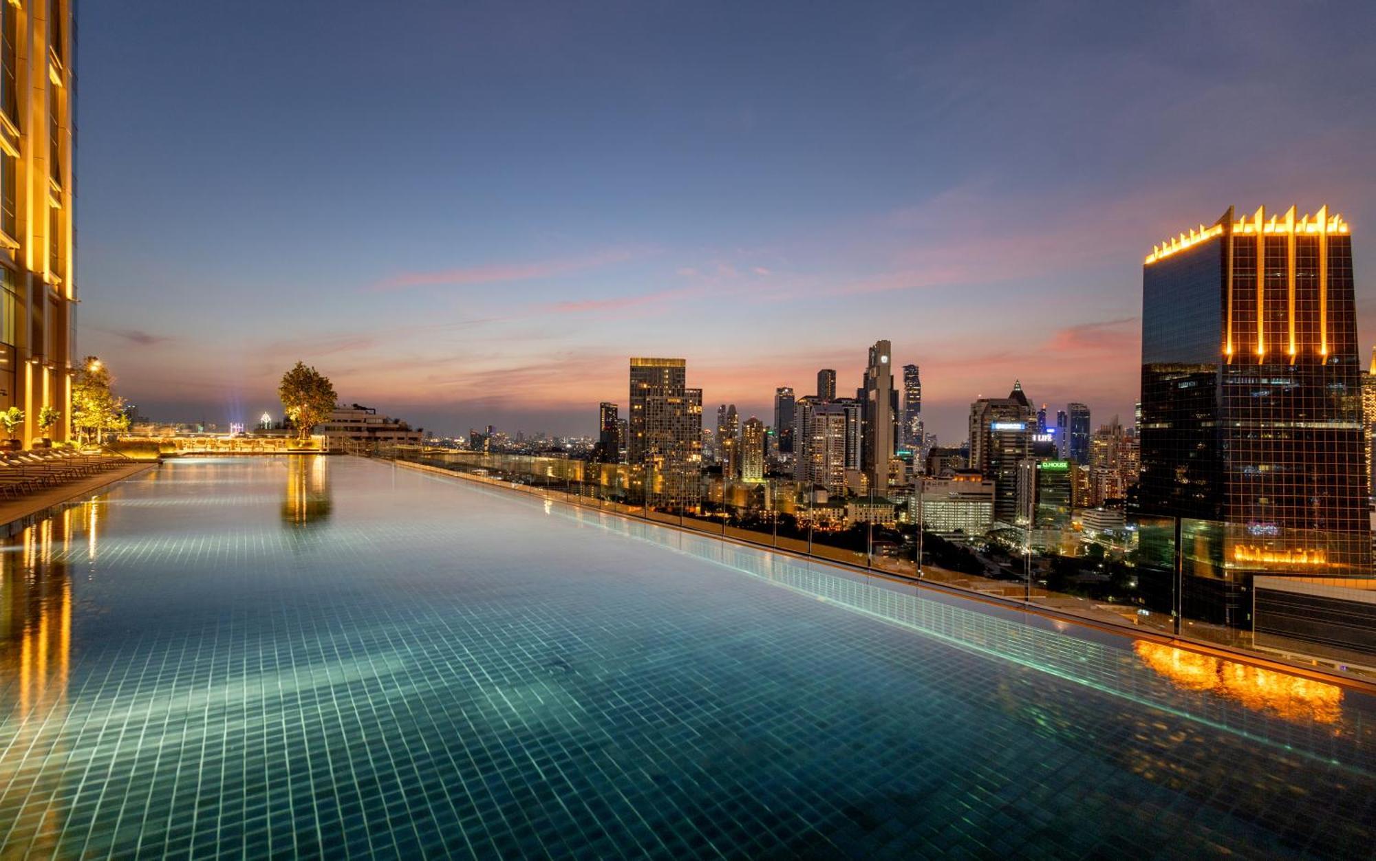 Grande Centre Point Lumphini Hotel 5*