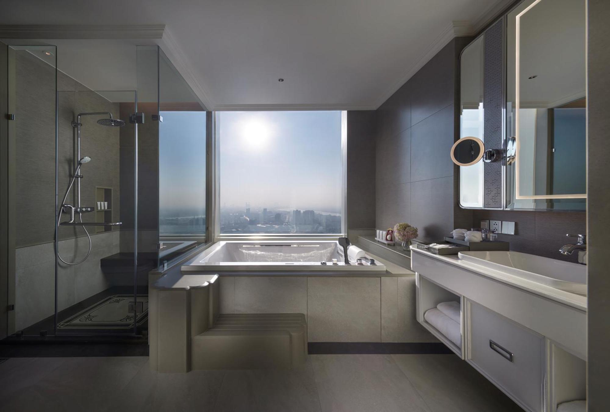 Grande Centre Point Lumphini Hotel 5*