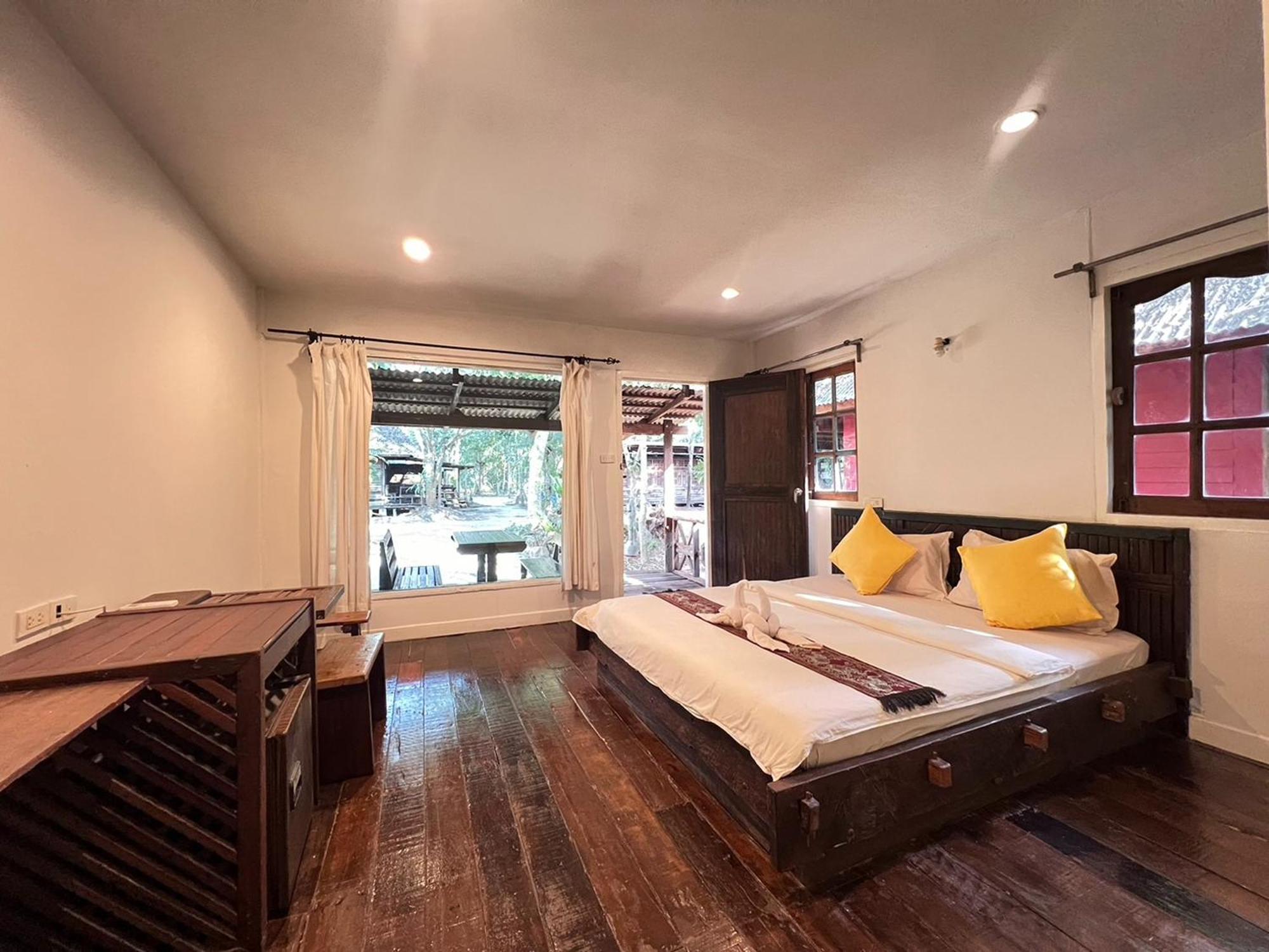 Hotel Pang Mai *