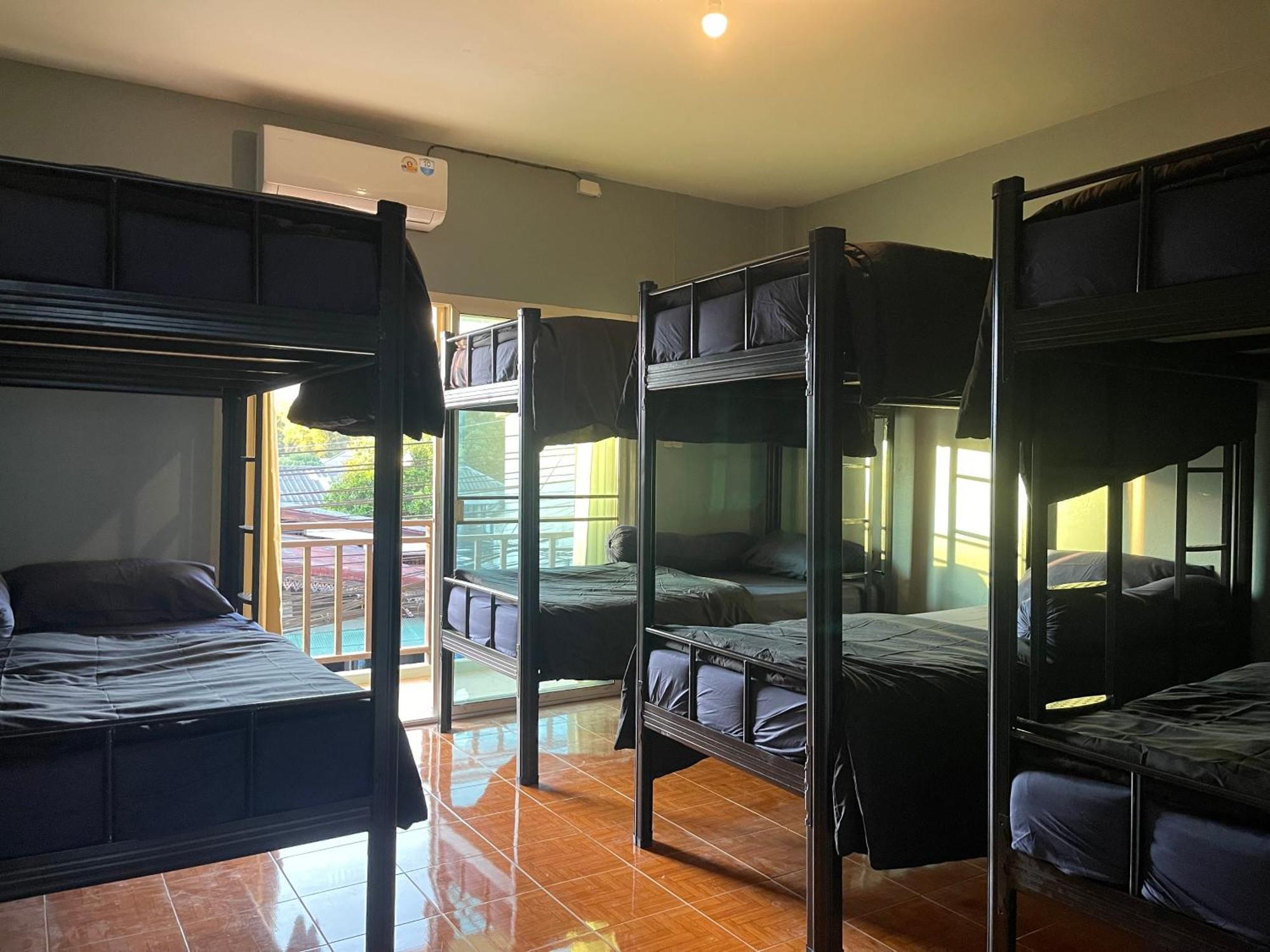 Poppyhostel * Pai