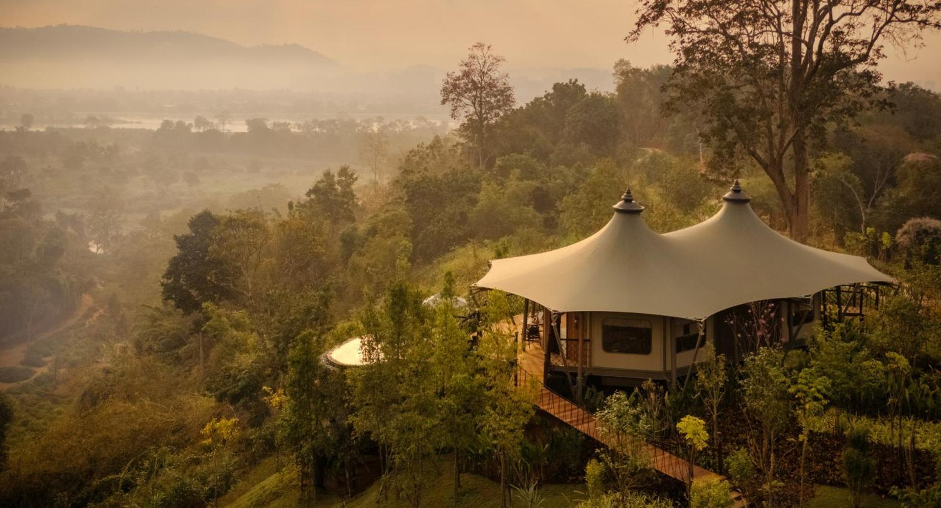 Anantara Golden Triangle Elephant Camp & 5* Chiang Rai
