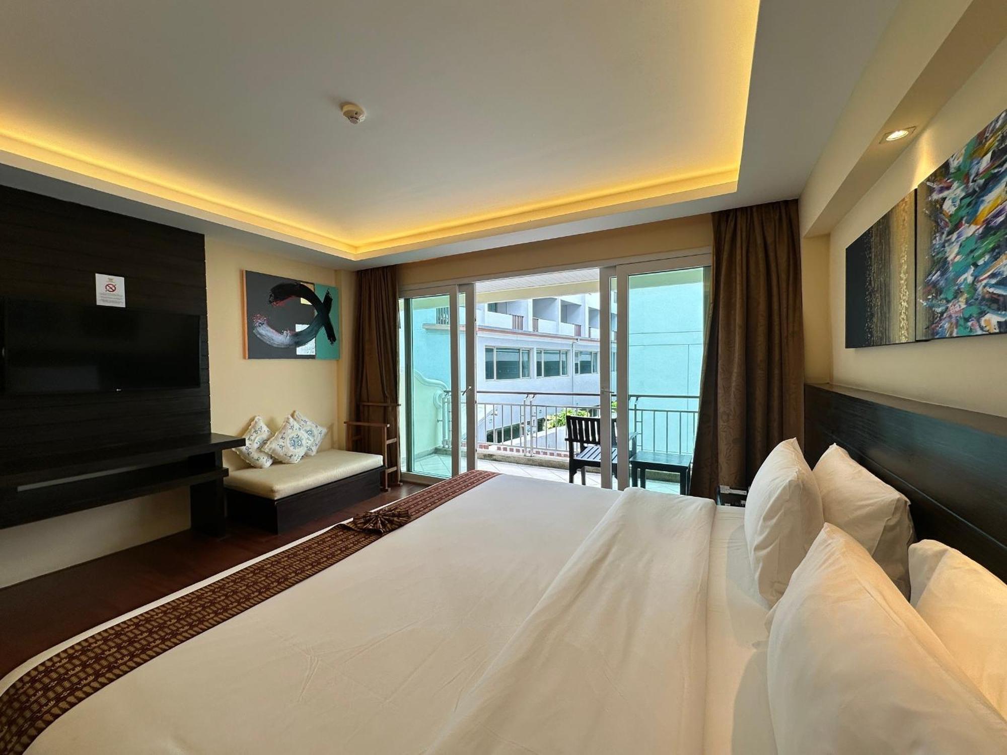Hotel R-Mar Resort And Spa Patong, Phuket