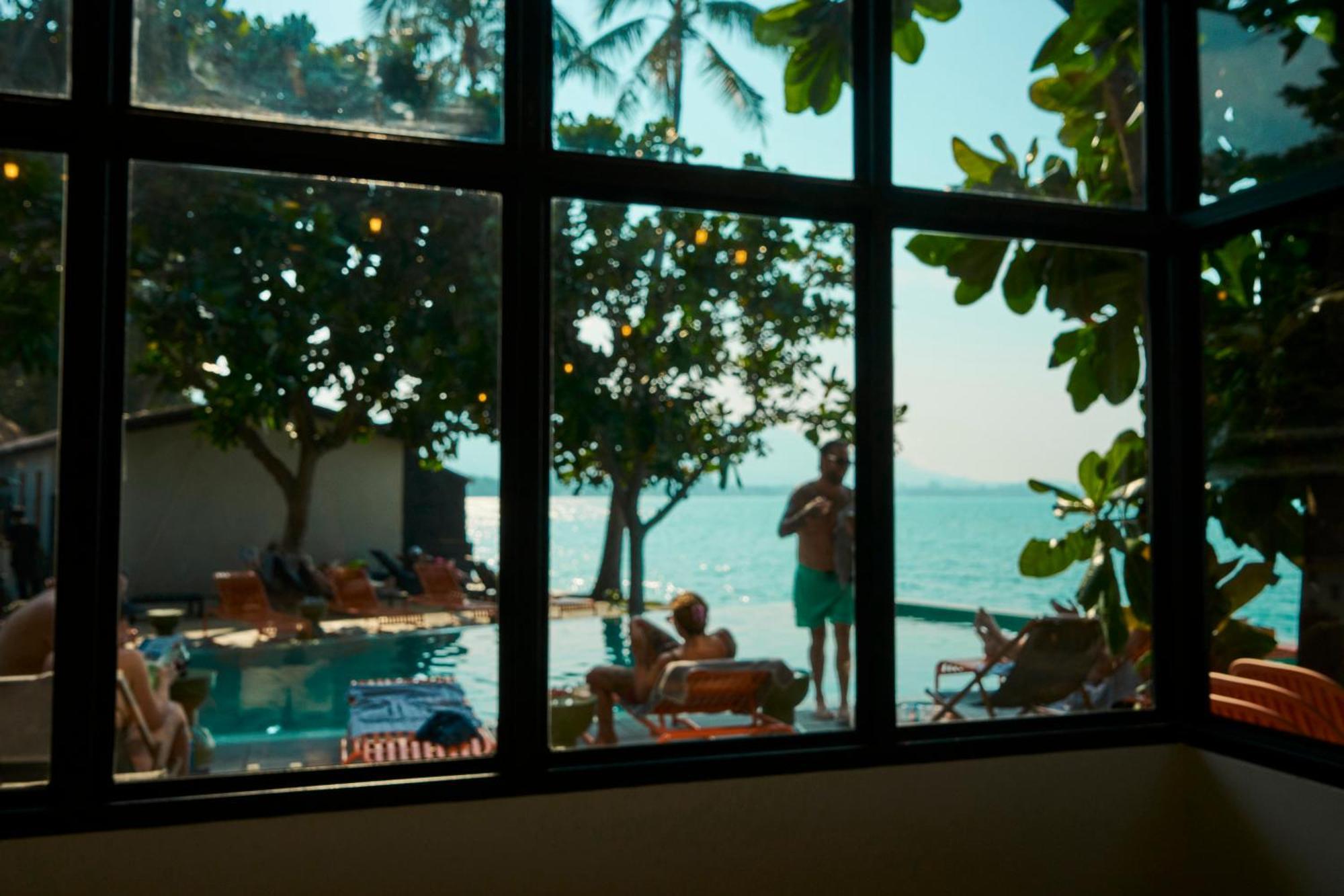Escape - New Look & Improved Mae Nam