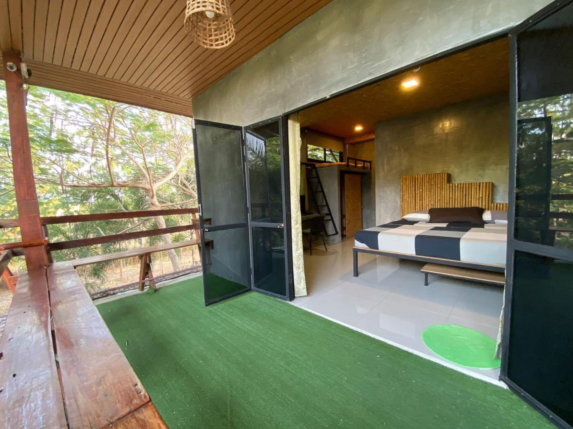 Baan Nork บ้านนอก Farm stay