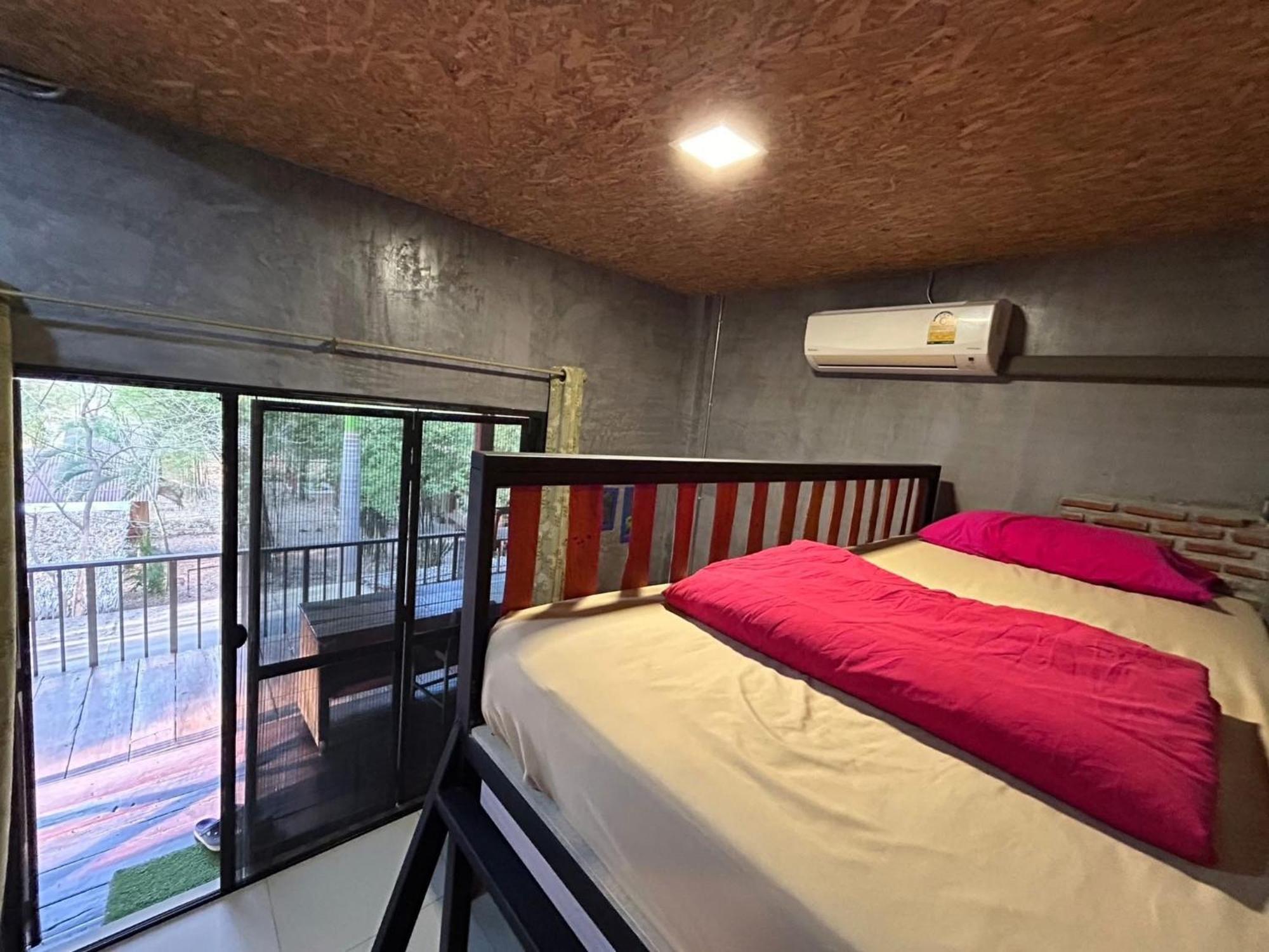 Farm stay Baan Nork บ้านนอก