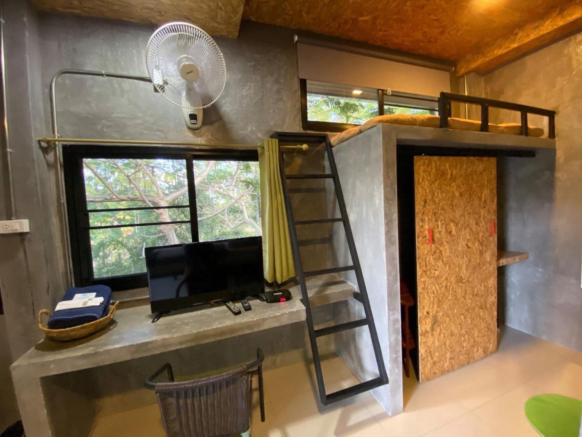 Farm stay Baan Nork บ้านนอก *