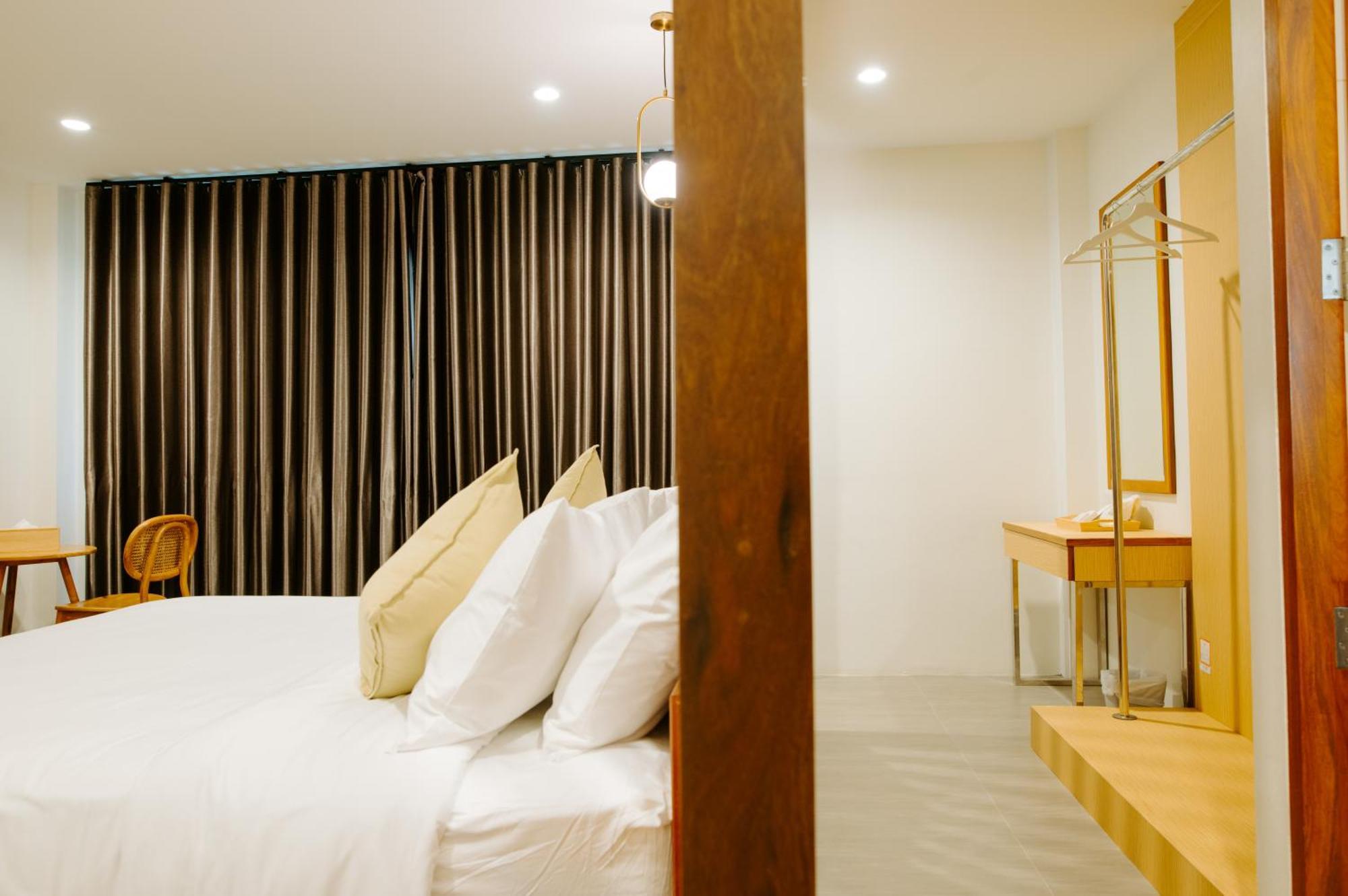 Ellipse Boutique * Phayao