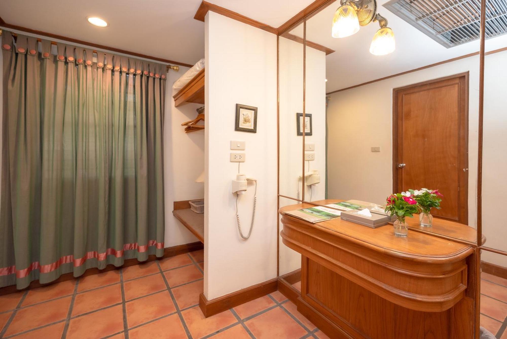 Resort Comsaed River Kwai 4*