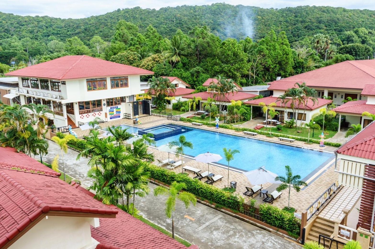 New Travel & Resort 3*