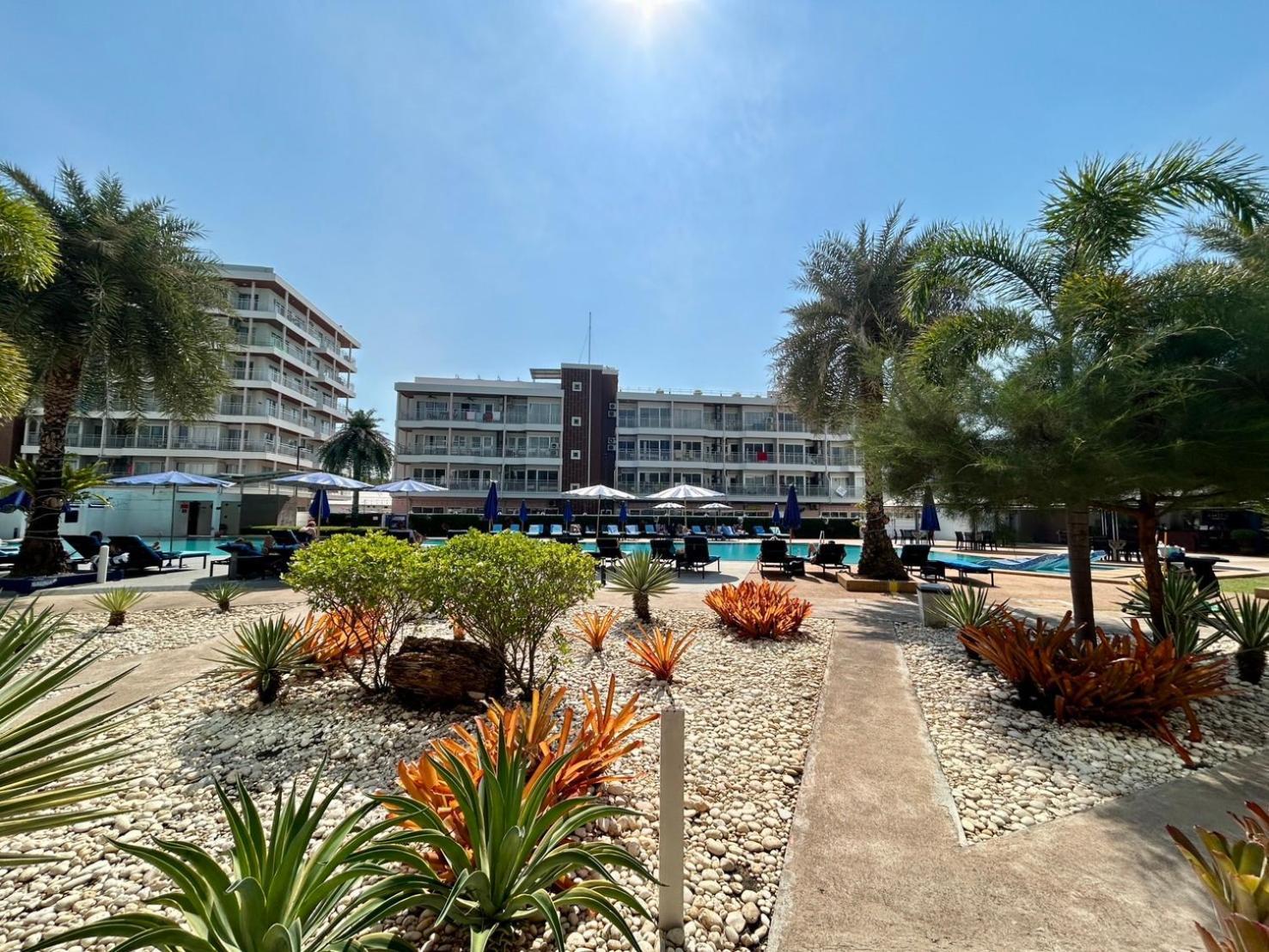 Resort Grandblue & Beachclub