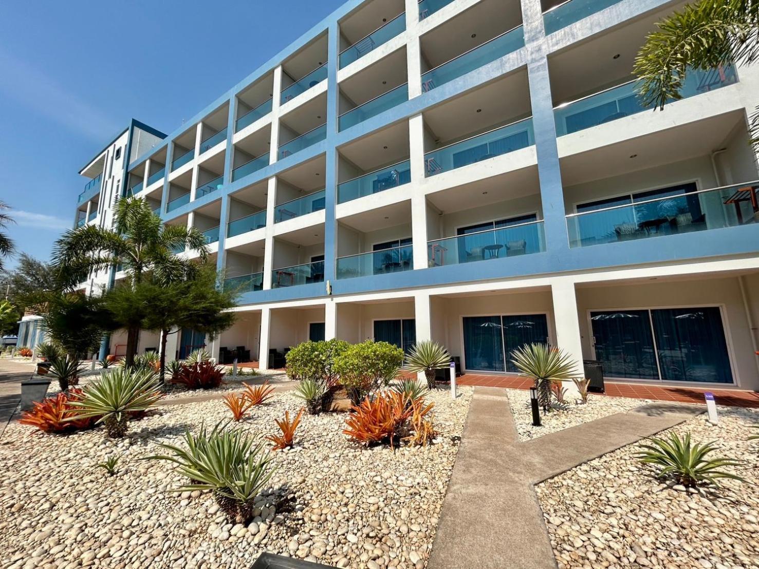 Resort Grandblue & Beachclub 4*
