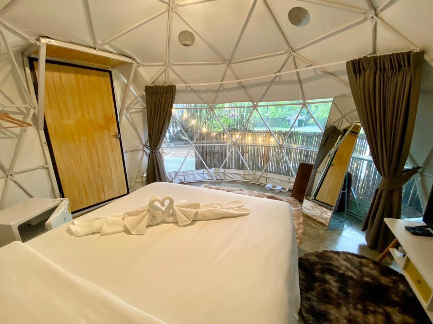 Resort Baan Nai Baan Nok