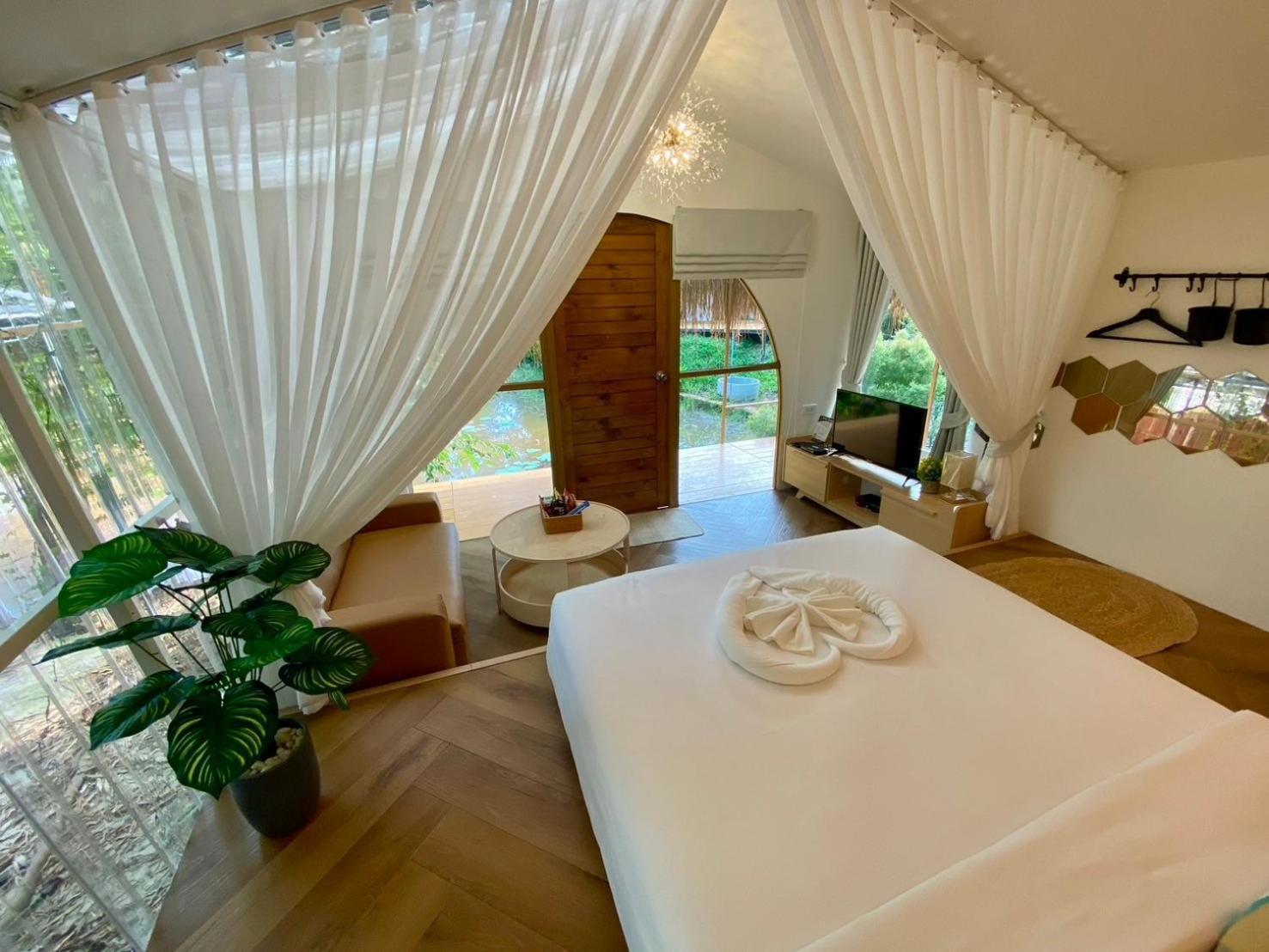 Baan Nai Baan Nok Resort Nakhon Nayok