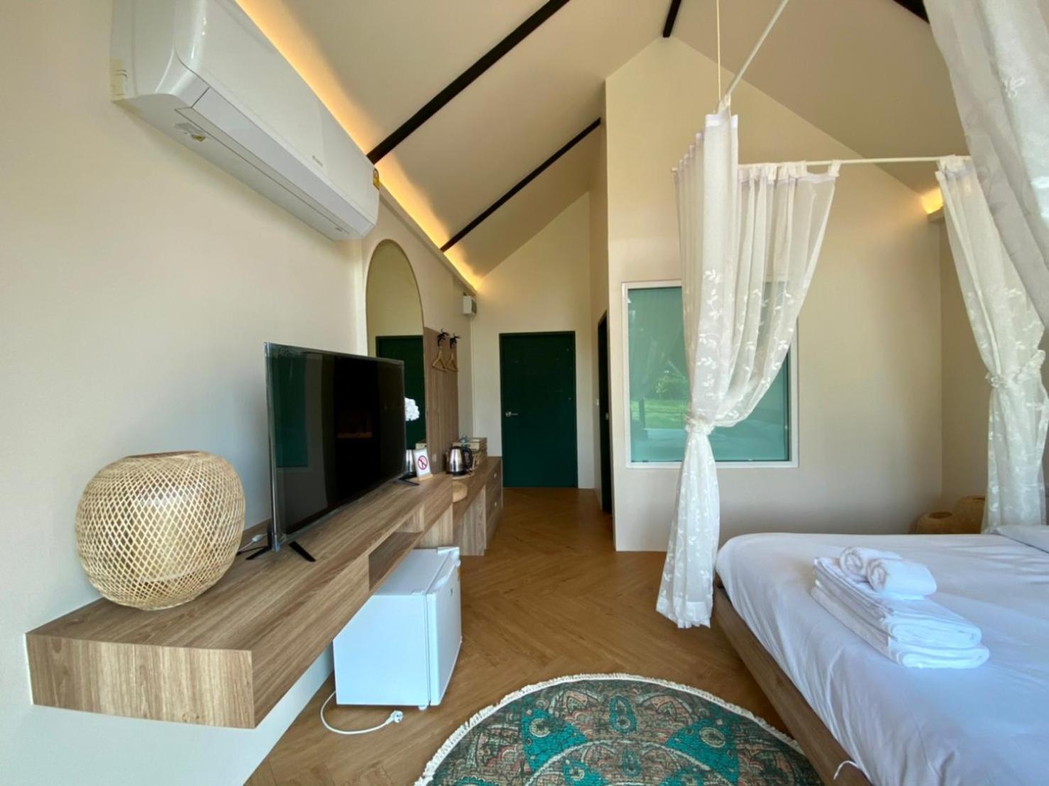 Resort Baan Nai Baan Nok