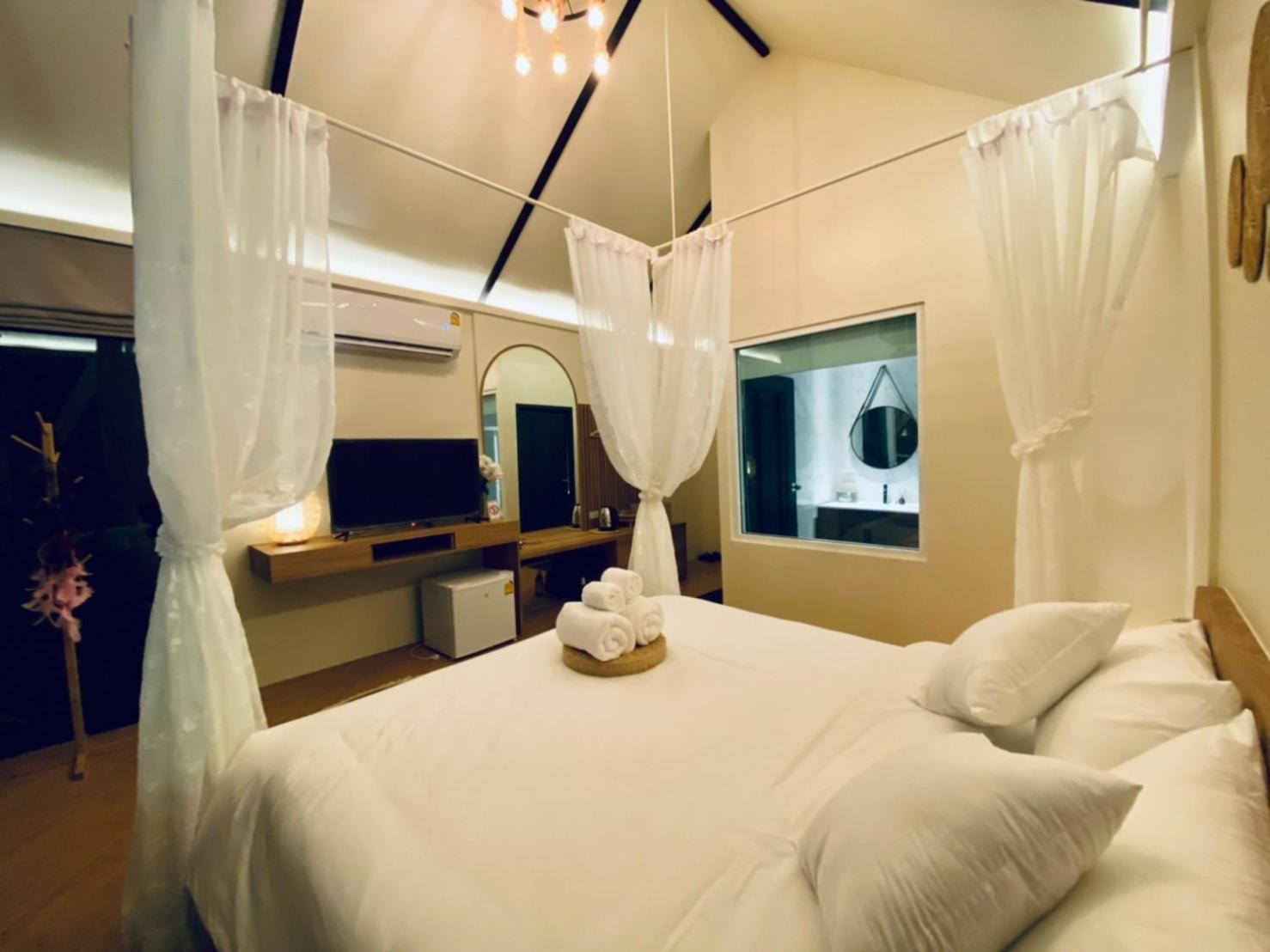 Resort Baan Nai Baan Nok 2*