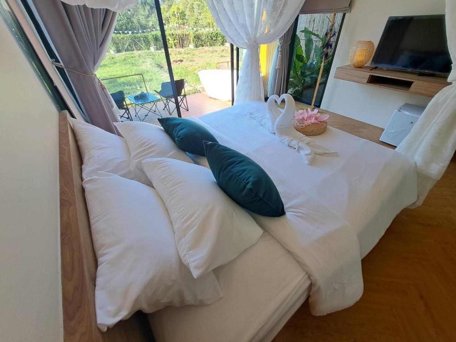 Baan Nai Baan Nok Resort