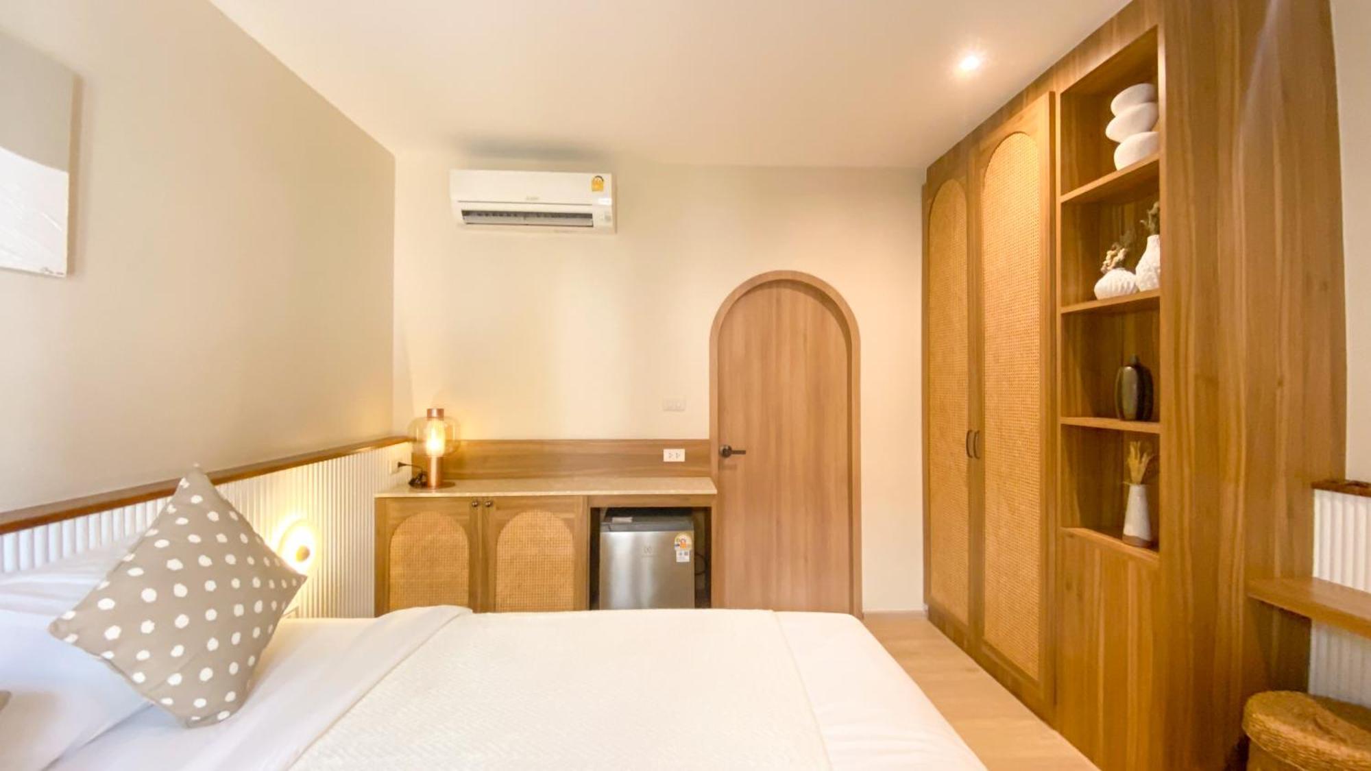 Baan Rinrak บ้านรินรักษ์ Ko Lan