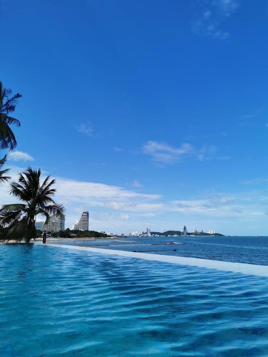 Luxury Beachfront With Ocean Views * Pattaya