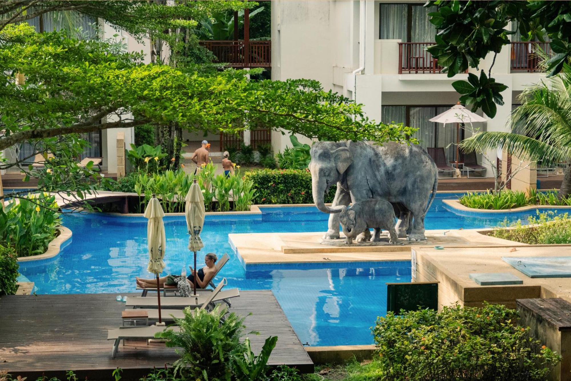 Apsara Beachfront & - Sha Extra Resort Khao Lak