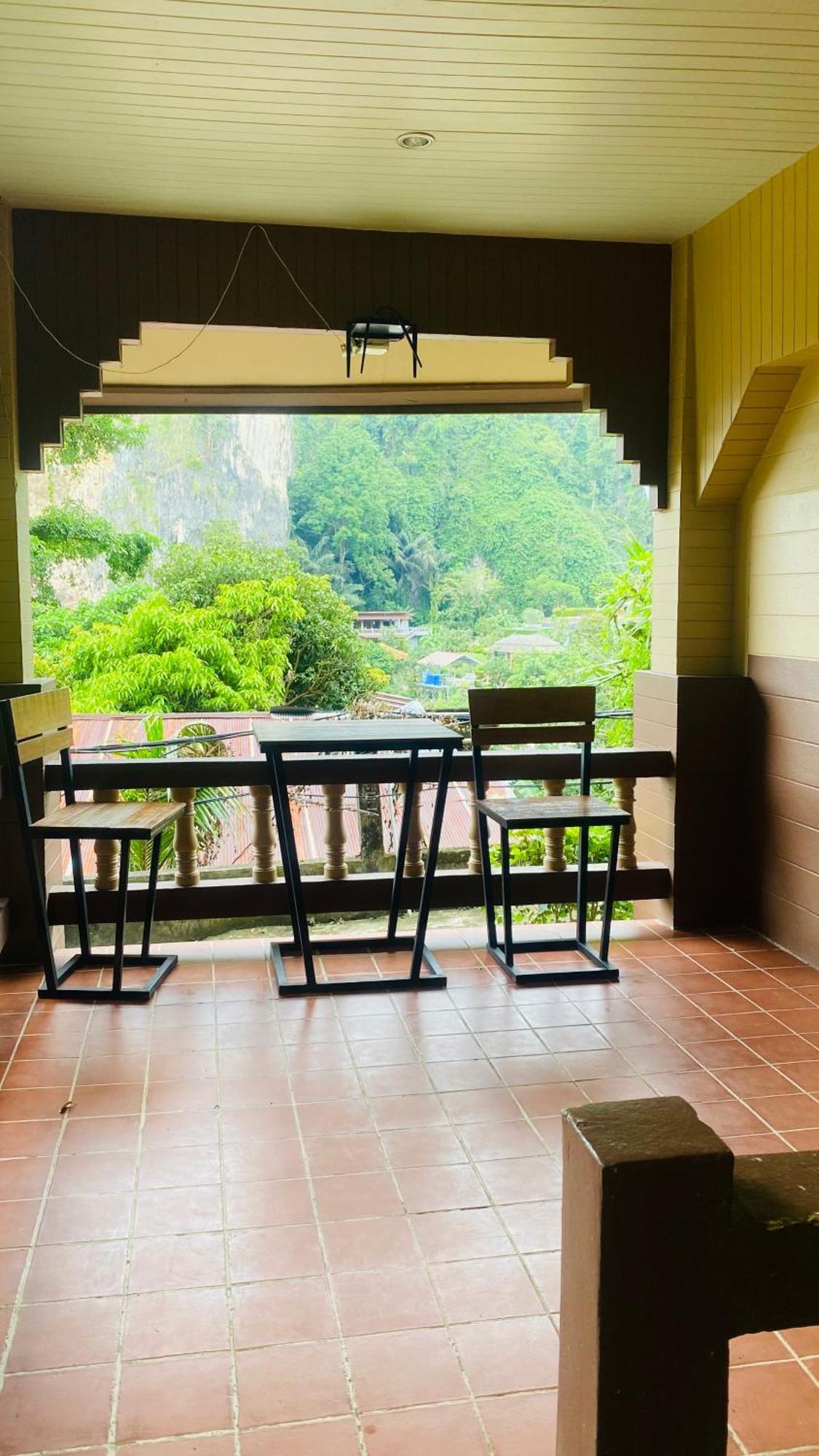 Hilltop Resort 3*