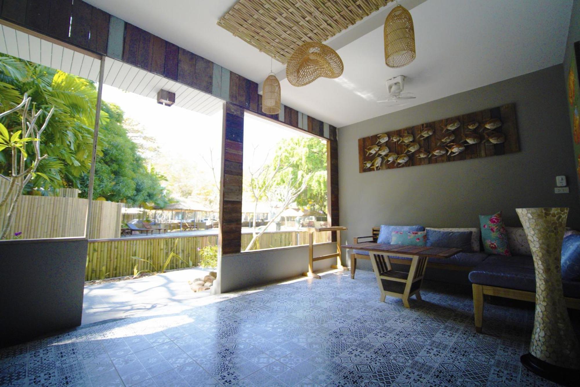 Cha Cha Chaolao Resort