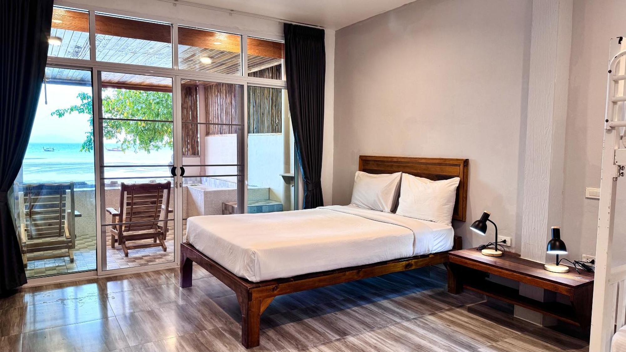Riviera 3*