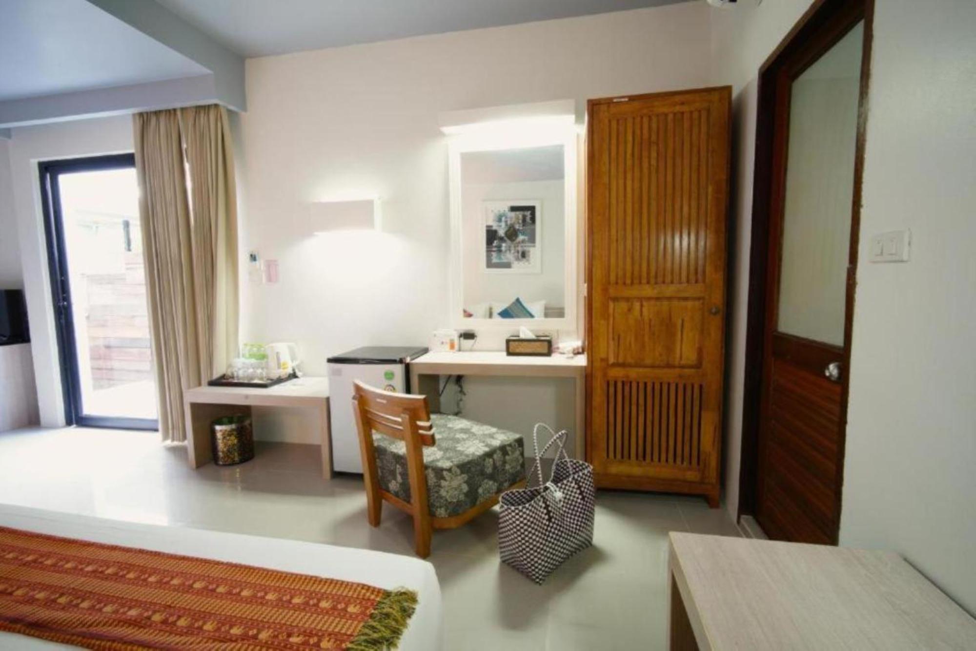 Cha-cha Krabi Beachfront Hotel