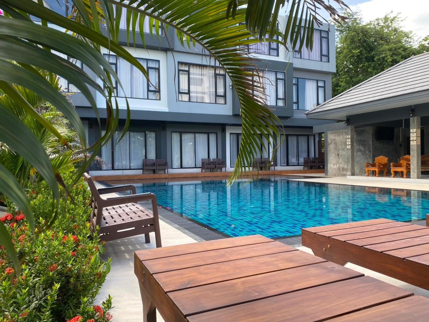 Midtown Resort